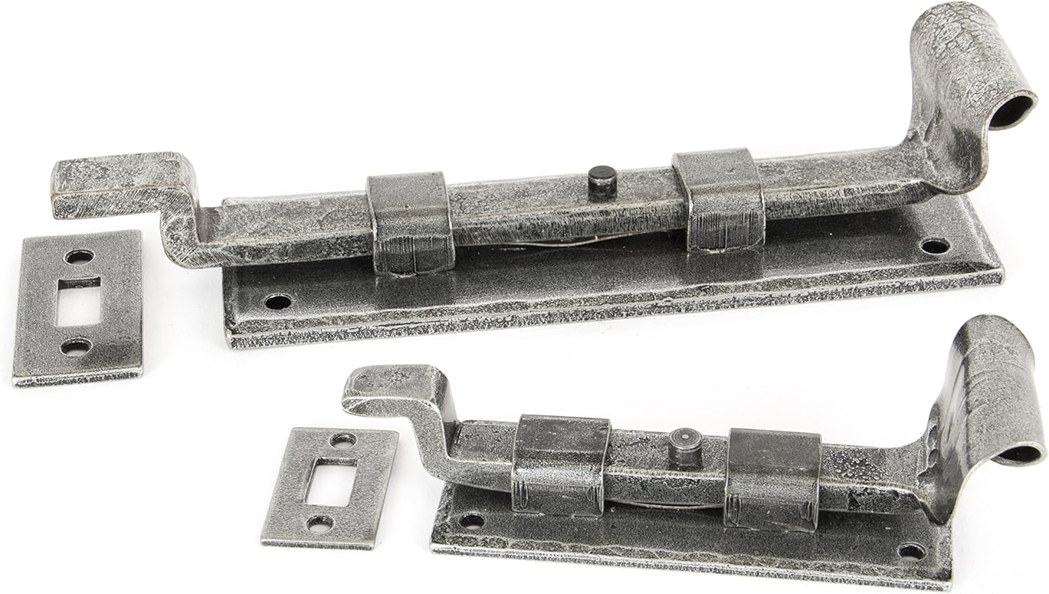 From the Anvil 4-inch Handmade Fishtail Cranked Door Bolt - Pewter, 33659 - Image 3