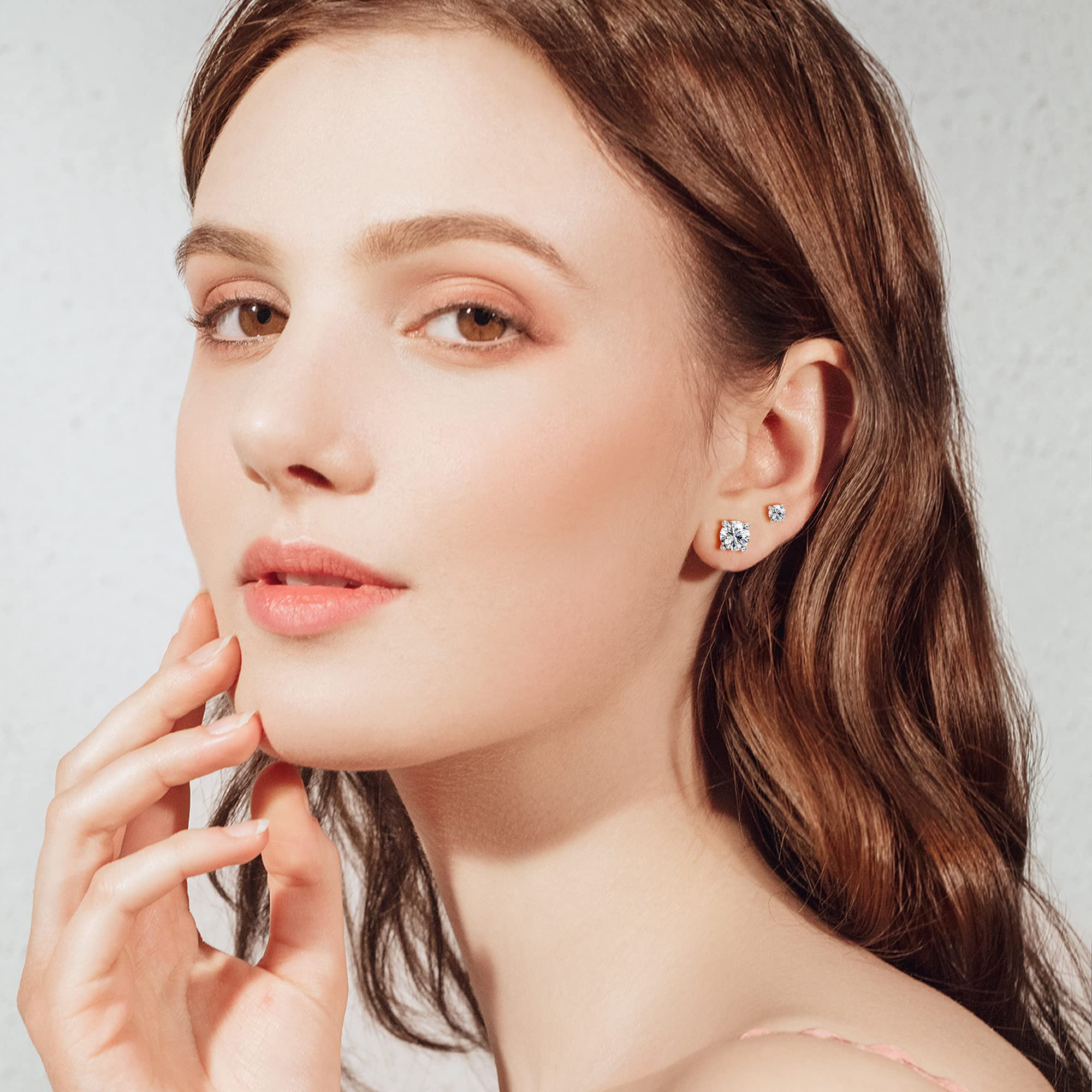 Blahanna Moissanite Stud Earrings 3 Pairs 14K White Gold Plated Sterling Silver Men's Flat Back Stud Earring Cartilage Helix Piercing D Color Moissanite Earrings Birthday Gifts for Men Women 1.8ct-3.2ct