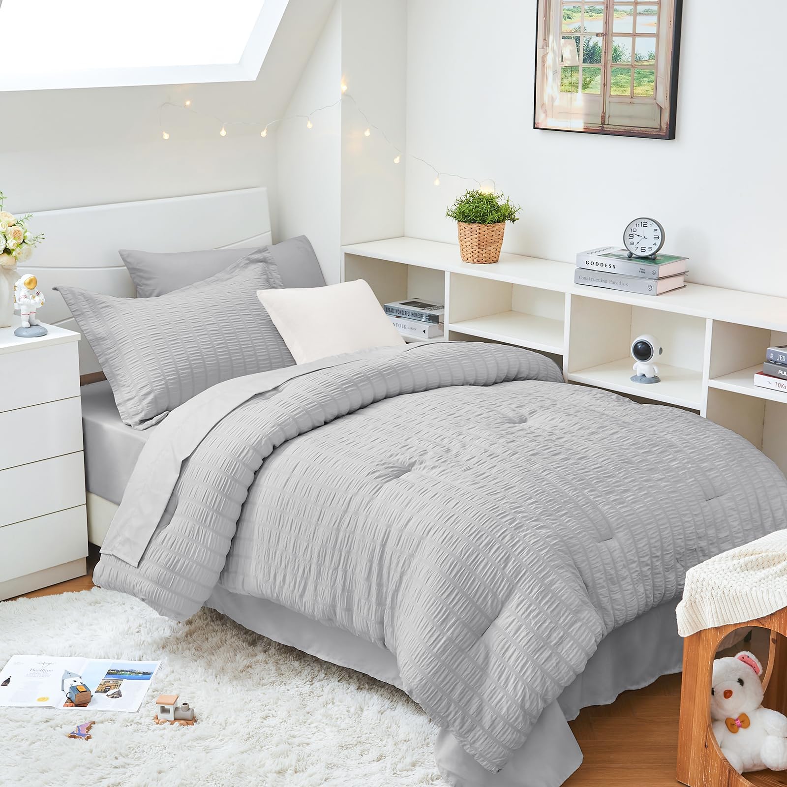Photo 1 of ** COMFORTER ONLY ** HYMOKEGE Light Grey Twin XL Comforter Set Seersucker 5 Pieces, All Season Luxury Bed in a Bag for Bedroom, Bedding Set with Comforter, Sheets, Pillowcase & Sham     