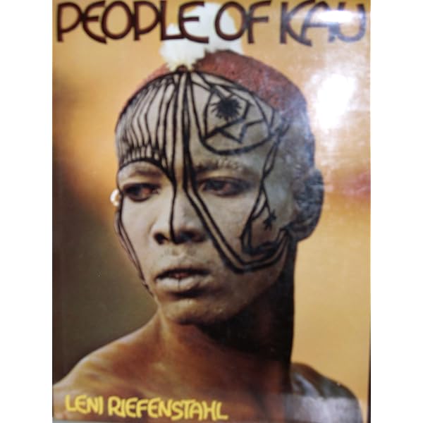 VANISHING AFRICA: Riefenstahl, Leni: 9780517549148: Amazon.com: Books