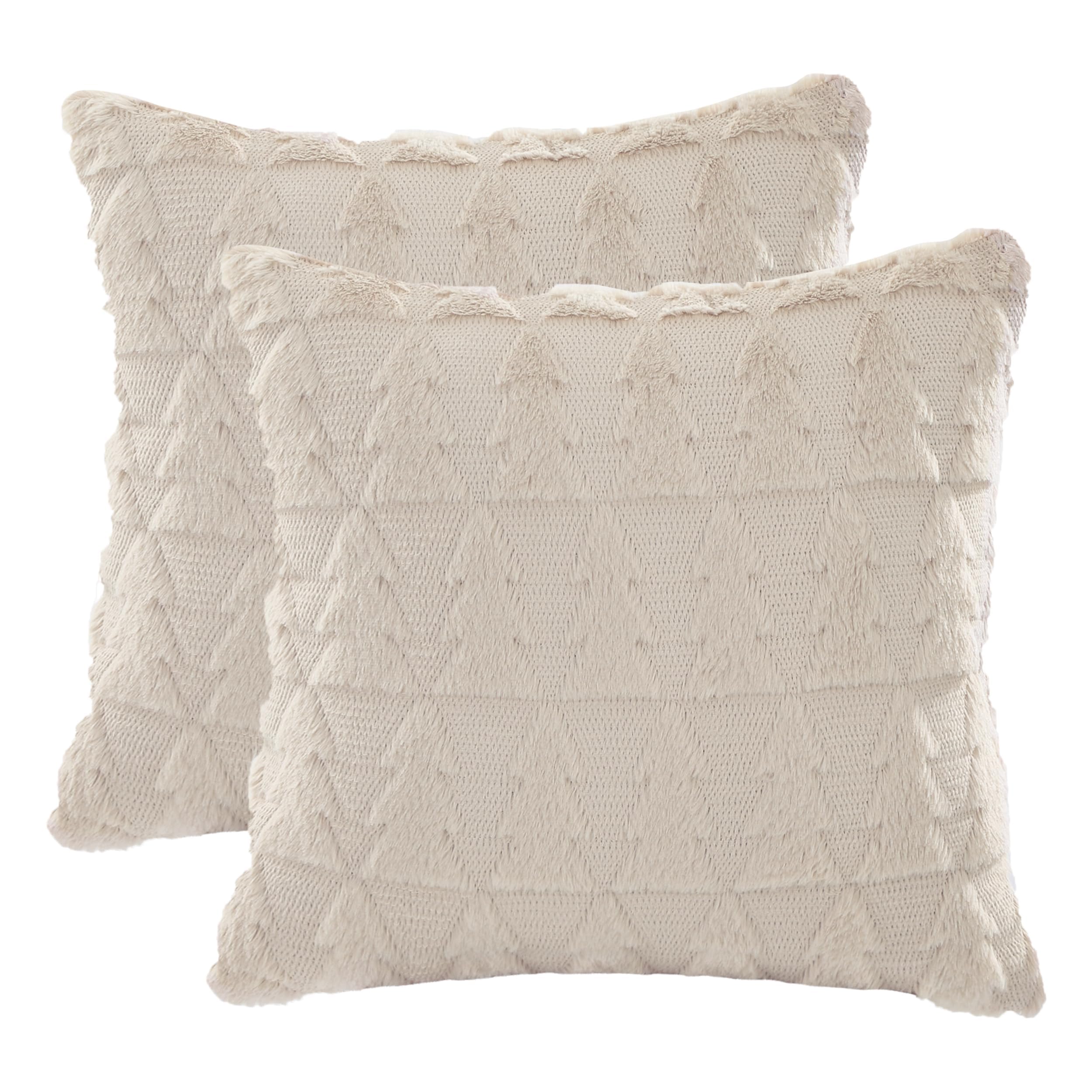 Tosleo Set of 2 Beige Christmas Throw Pillow Cover 20 x 20 inch Multiple Christmas Tree Pillow case Soft Fur Fuzzy Cute Decor Pillowcase for Winter Holiday Cushion Case