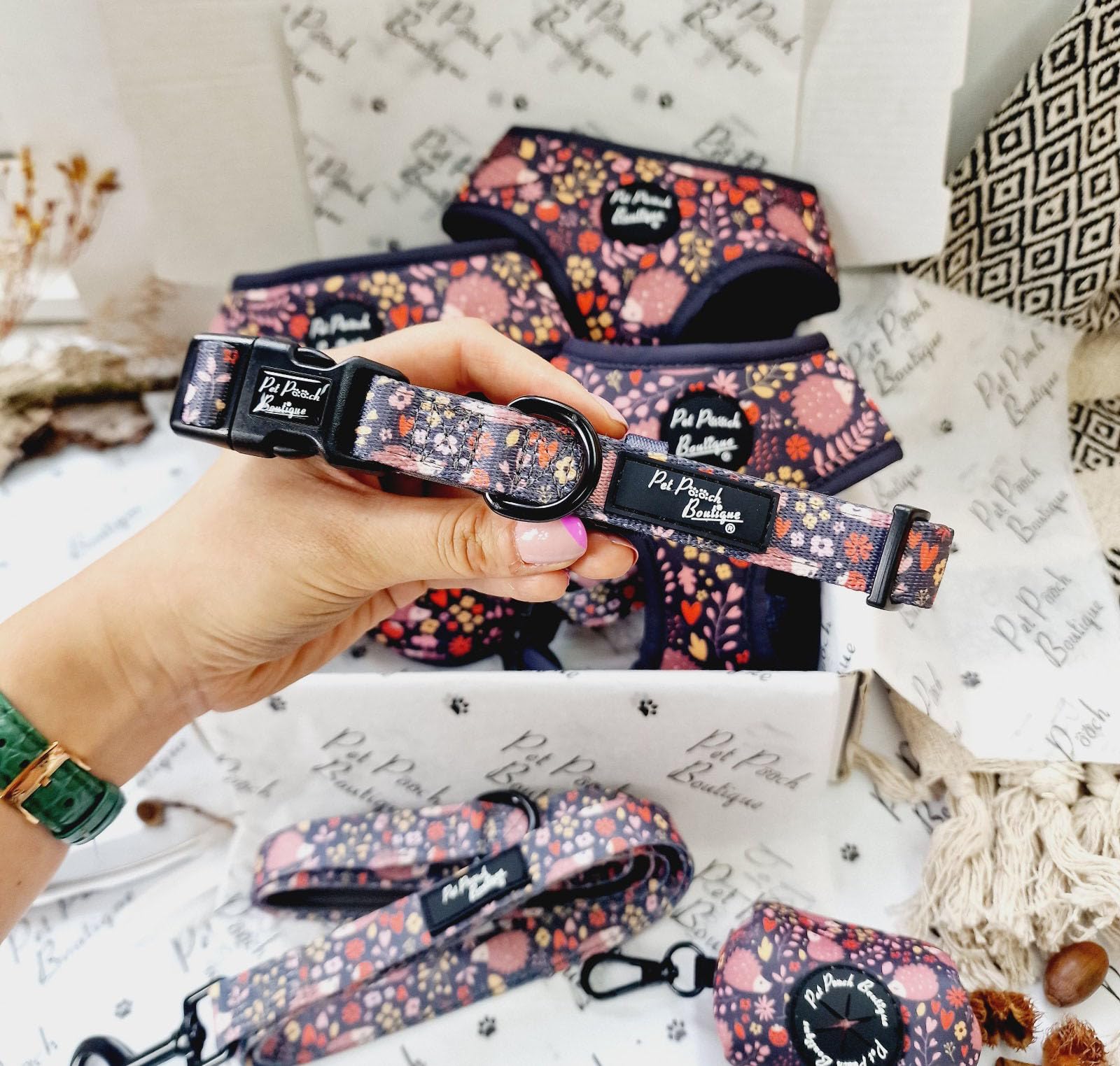 WOODLAND HEDGEHOG DOG COLLAR S