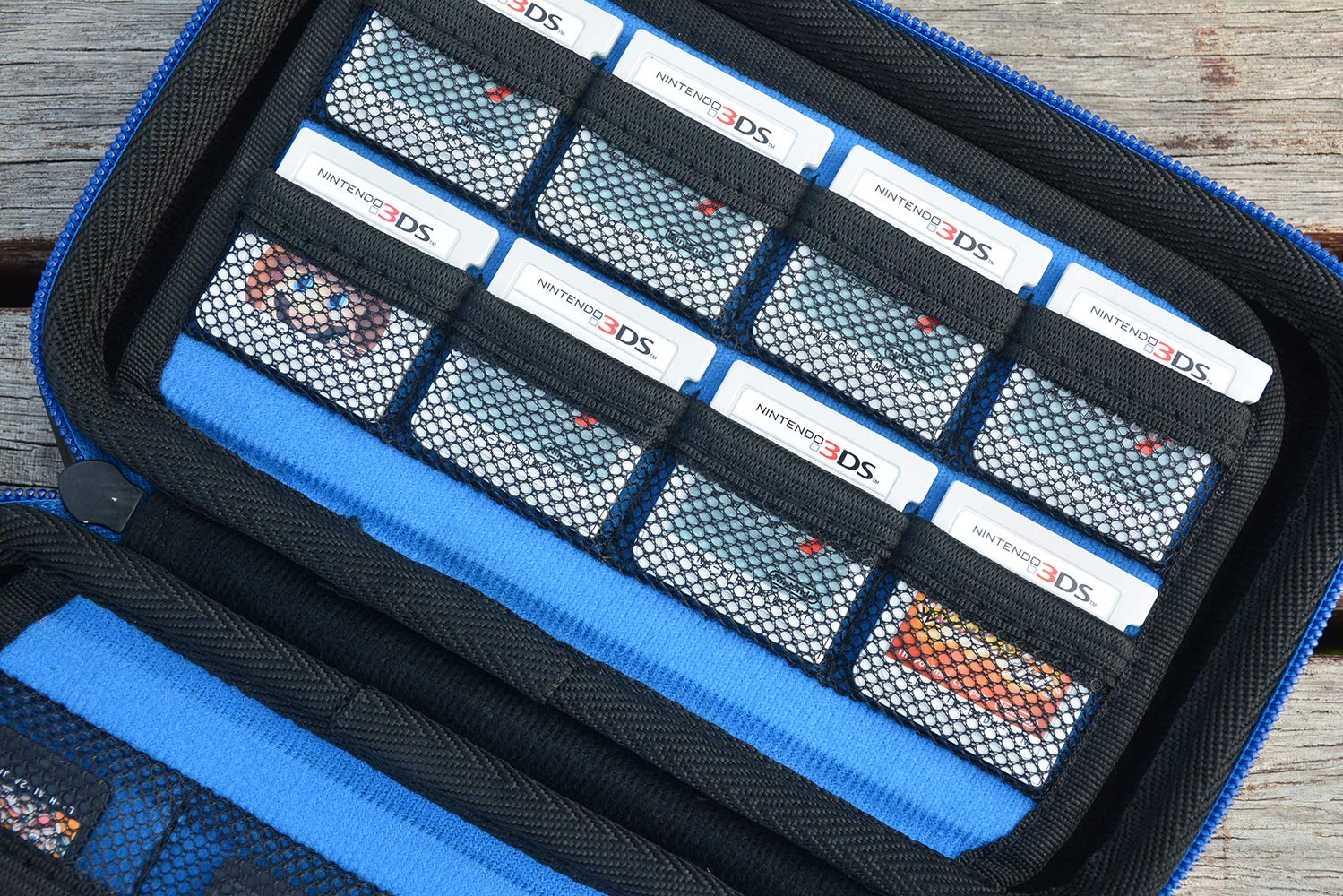 Game Card Storage Holder Hard Case for New Nintendo 3DS, 2DS XL, DS and Nintendo Switch or PS Vita - Black/Blue: Video Games