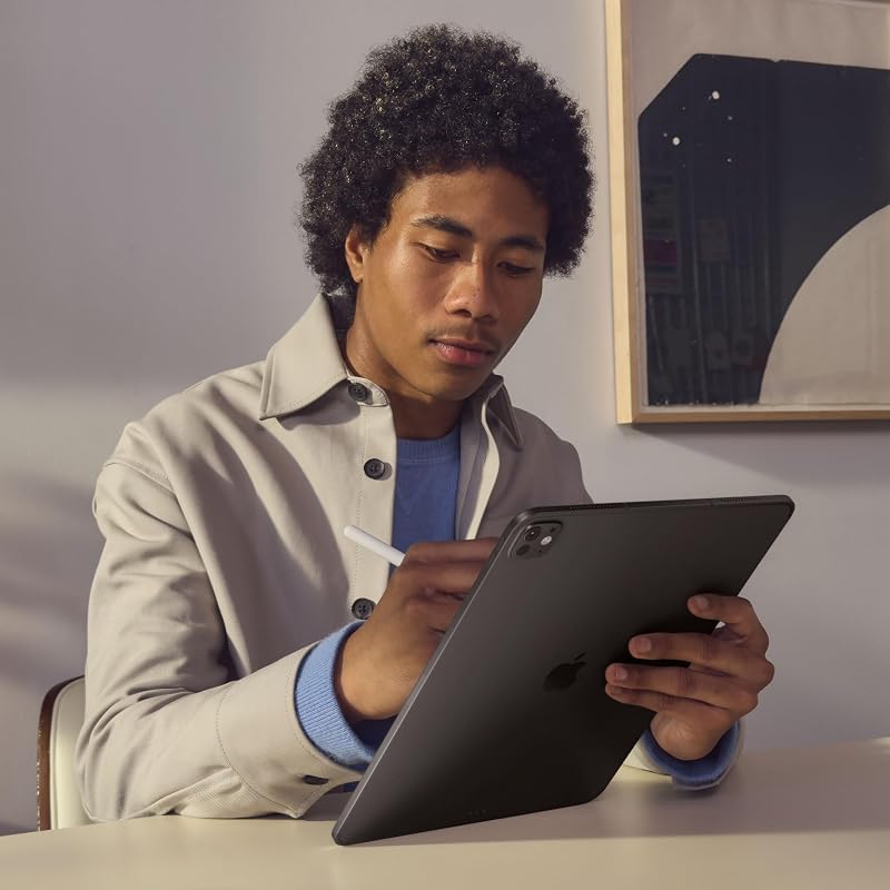 iPad Pro de 13 Pulgadas (M4): Ultra Retina XDR, 2 TB, cámara Frontal de 12 Mpx en Horizontal y Trasera de 12 Mpx, Wi Fi 6E, autonomía de Sol a Sol, Vidrio nanotexturizado - Negro Espacial