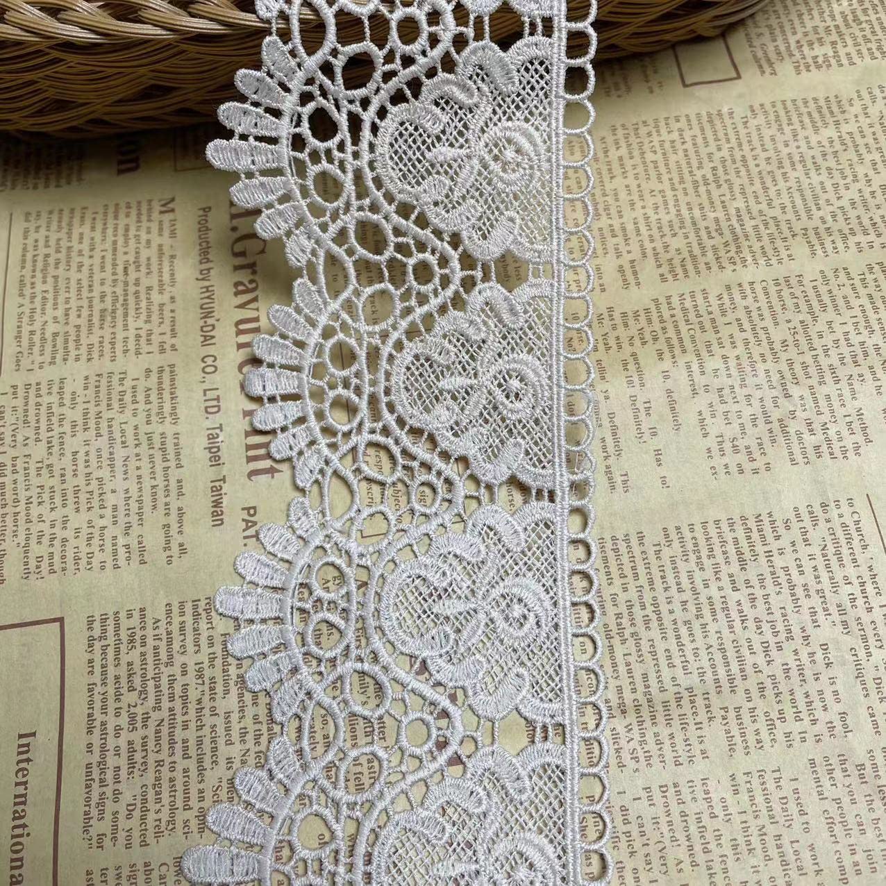 9CM Width Europe Crown Pattern Inelastic Embroidery Lace Trim,Curtain Tablecloth Slipcover Bridal DIY Clothing/Accessories.(4 Yards in one Package) (Khaki)