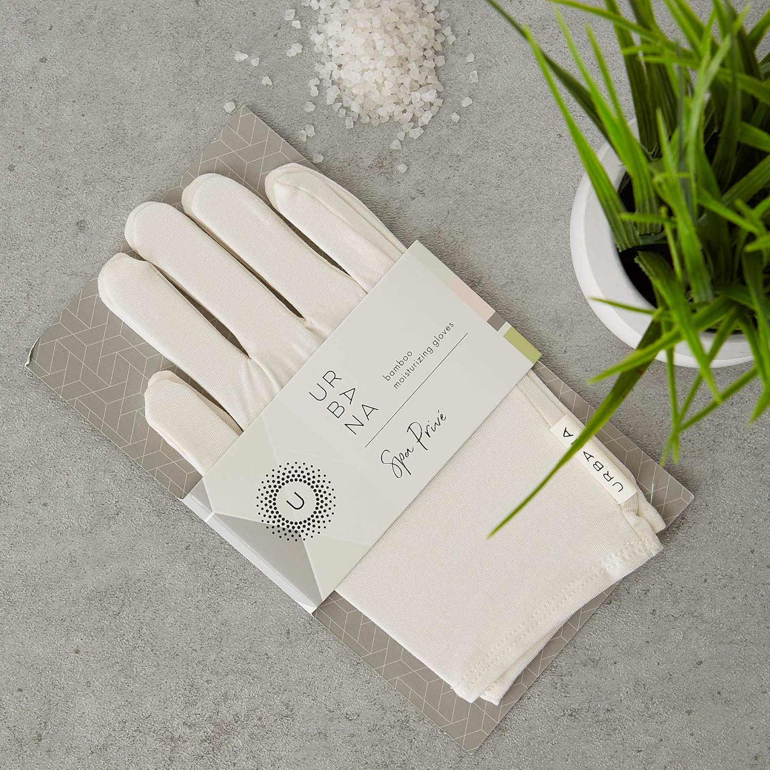 Urbana Spa Prive Moisturizing Gloves to Keep your Hands Smooth, Hydrated and Moisturized: Beauty