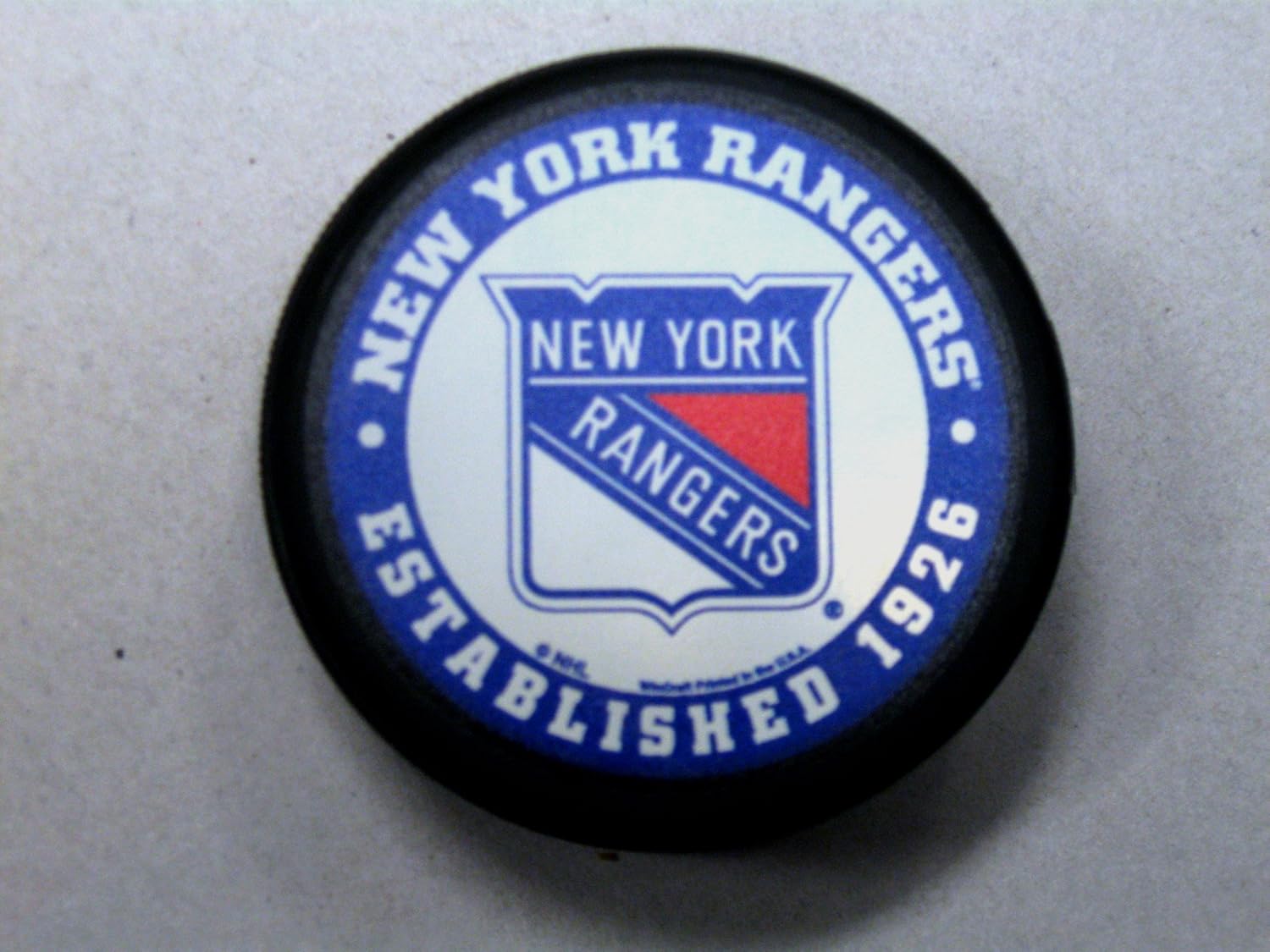 New York Rangers Retro Domed Hockey Pucks : Sports Fan Hockey Pucks : Sports & Outdoors