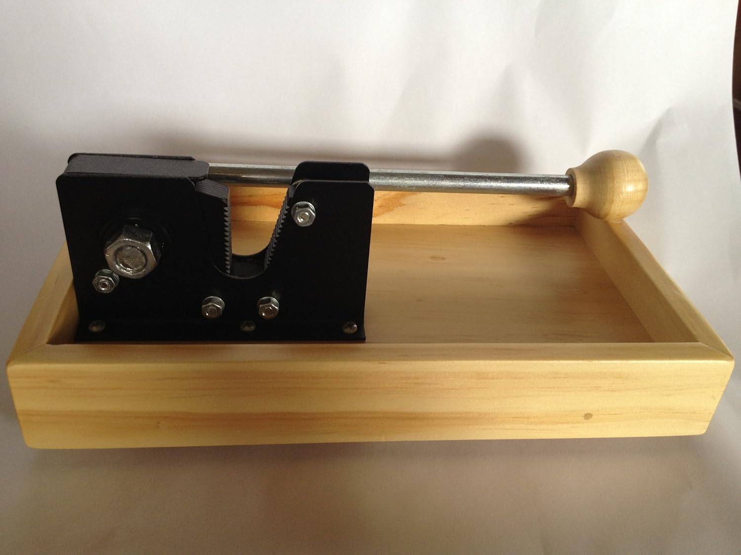 TJ's Macadamia Nut Cracker Amazon.co.uk Kitchen & Home