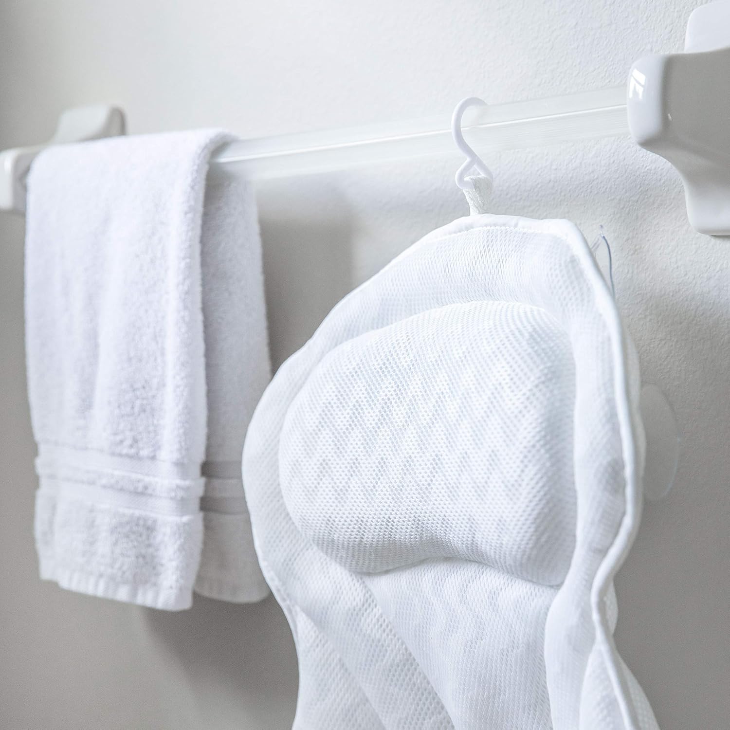 Sierra Concepts Ergonomic Heavenly Luxury 3D Mesh Spa Bath Pillow for Bathtub, Spa with Six Strong Grip Suction Cups - Soft, Comfortable & Quick Dry for Neck, Head, Shoulder Support (Large 18" x 18") : Beauty