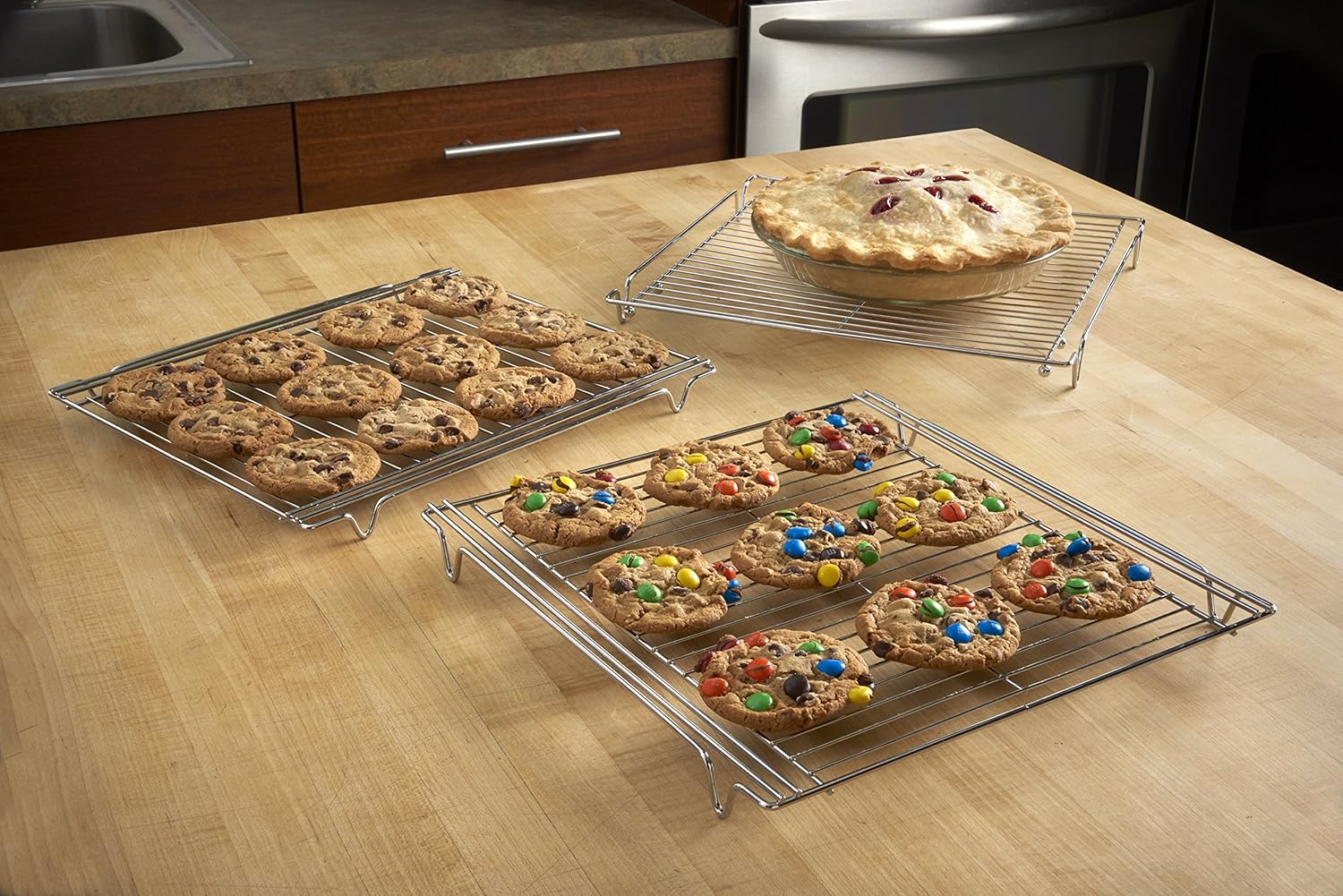Betty Crocker Expandable Cooling Rack: Expandable Baking Rack: Kitchen & Dining