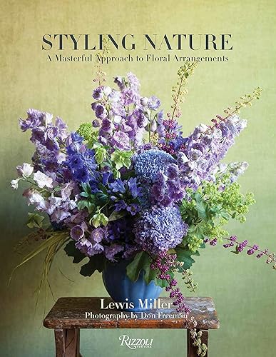 Download Styling Nature: A Masterful Approach to Floral Arrangements PDF