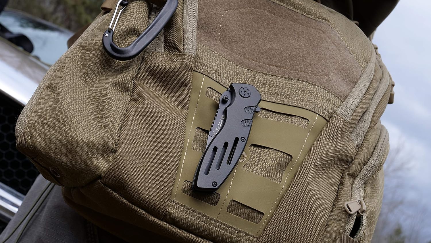 Smith & Wesson Extreme Ops SWA24S 7.1in S.S. Folding Knife with 3.1in Serrated Clip Point Blade and Aluminum Handle for Outdoor, Tactical, Survival and EDC : Utility Knives : Sports & Outdoors