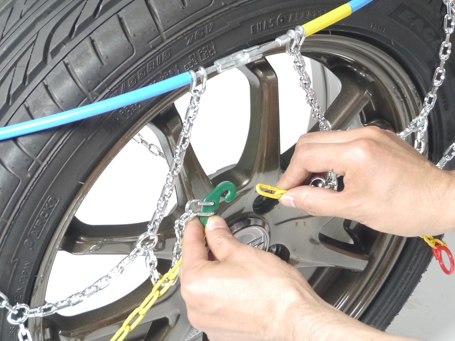 Amazon ニューレイトン アイスバーン らくらくタイヤチェーン Tuv Gs規格認証 金属亀甲型 リング式9mm 適合 155 80r13 165 70r13 155 65r14 165 65r14 165 60r14 165 55r15 165 50r15 Newrayton Ib 040 車 バイク 車 バイク