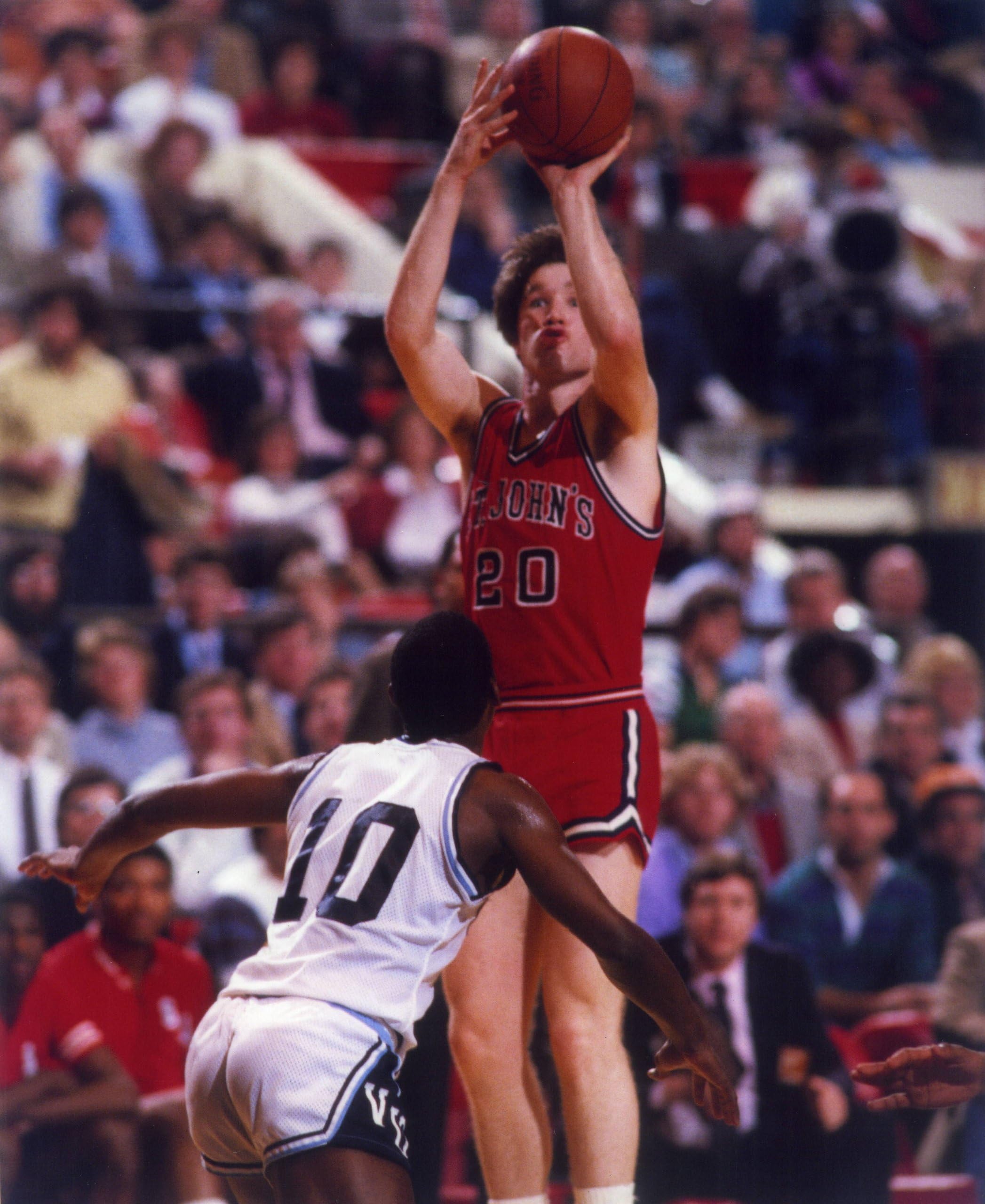 CHRIS MULLIN ST. JOHNS UNIVERSITY RED STORM 8X10 SPORTS ACTION PHOTO (G)