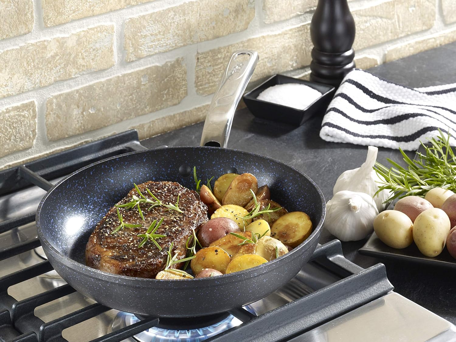 T-fal Heatmaster Nonstick Thermo-Spot Heat Indicator Fry Pan Cookware, 10-Inch, Black - As Seen on TV: Kitchen & Dining