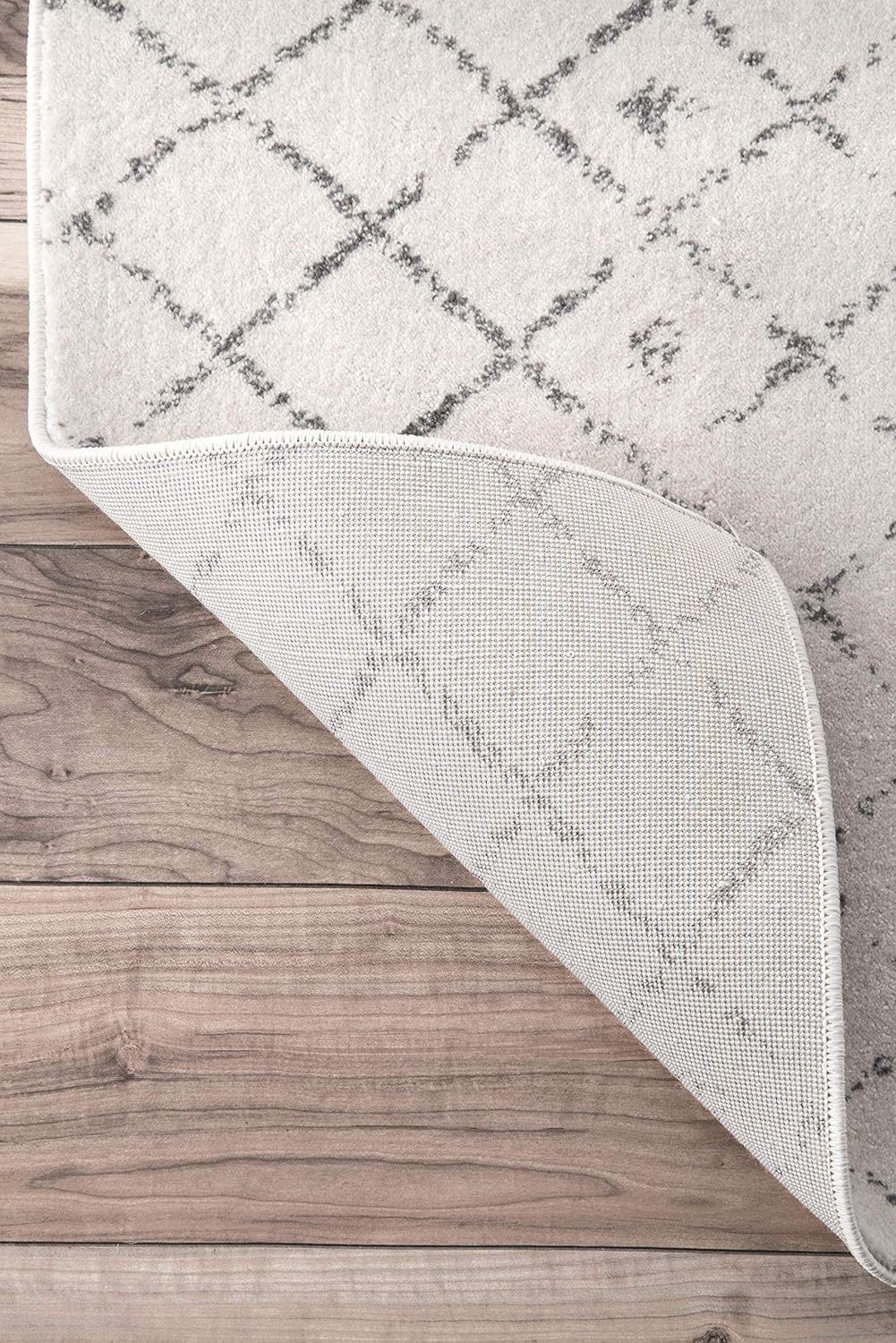 nuLOOM Moroccan Blythe Area Rug, 8' x 10', Grey/Off-white: Furniture & Decor