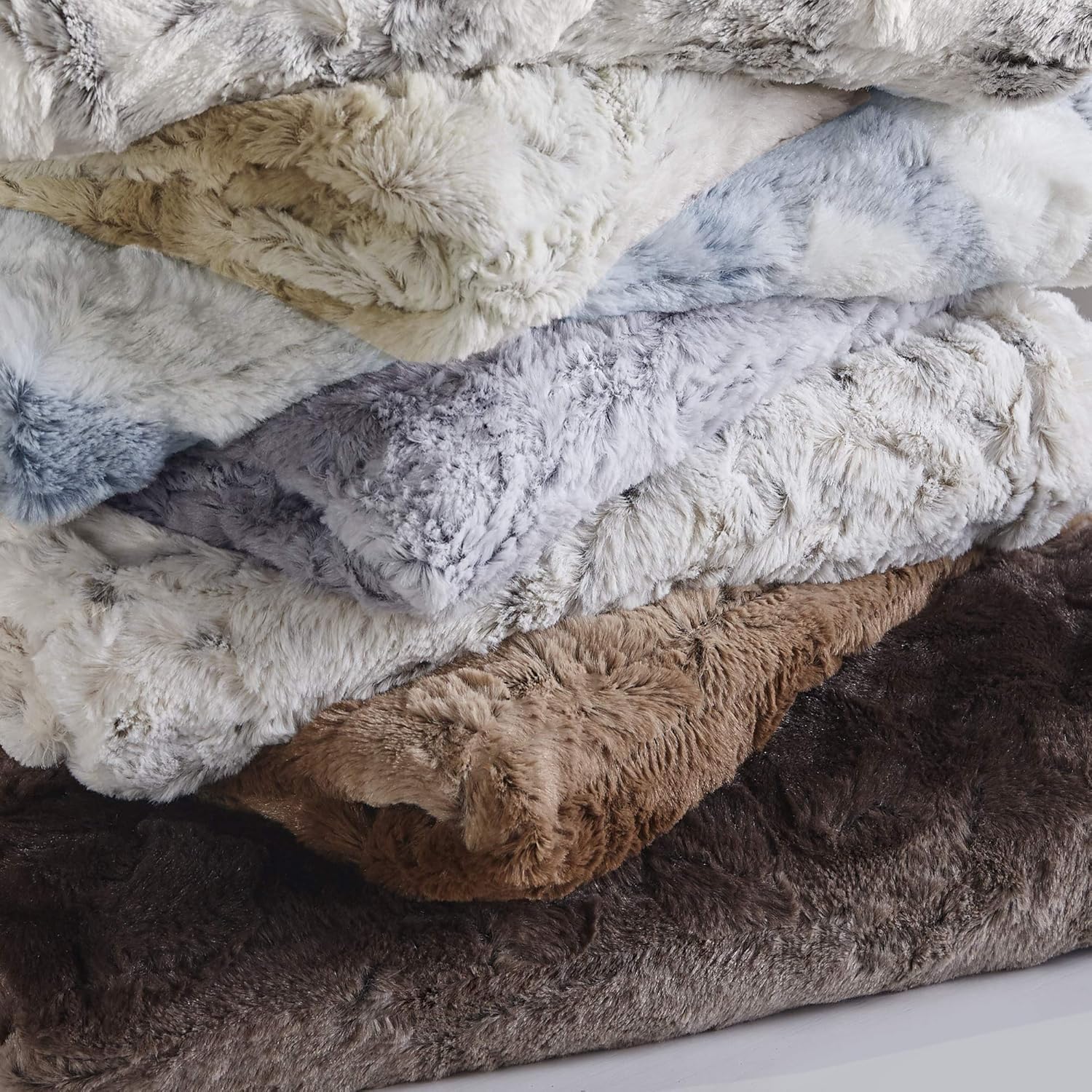 Beautyrest Heated Zuri Electric Blanket Throw Ultra Soft Faux Fur Reverse to Mink Auto Shut Off Oversize with 3 Heat Level Setting Controller, 50x70, Sand Tip Dye: Home & Kitchen