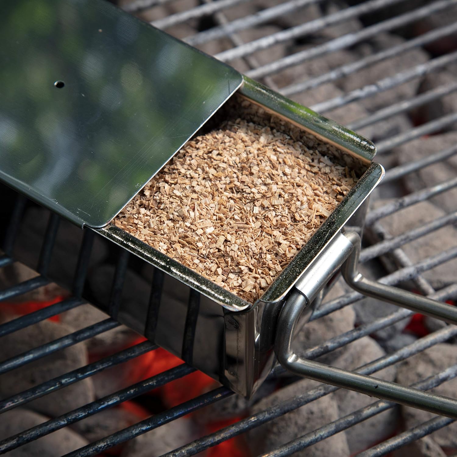 Oak, Cherry, Hickory, and Alder Wood Smoking Chips- 4 Pints (0.473176 L) Wood Smoker Shavings Value Pack- Resealable Pints of Extra Fine Cut Sawdust - Perfect for Smoking Guns, Smokers, Smoke Boxes : Cameron Stove Top Chips : Garden & Outdoor