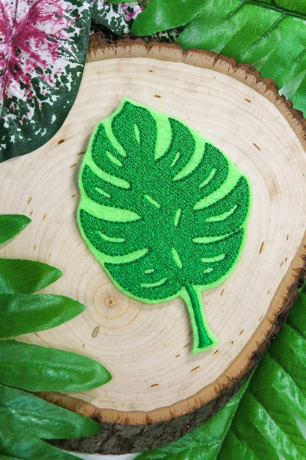 Amazon Com Green Monstera Leaf Embroidered Patch Iron On Adhesive Arts Crafts Sewing