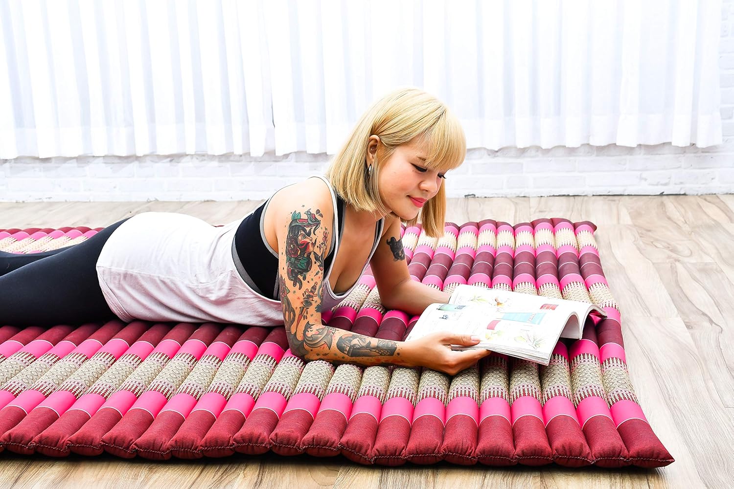 LEEWADEE Rollable Floor Mat XL Comfortable and Rollable Thai Mattress, Large Massage Mat