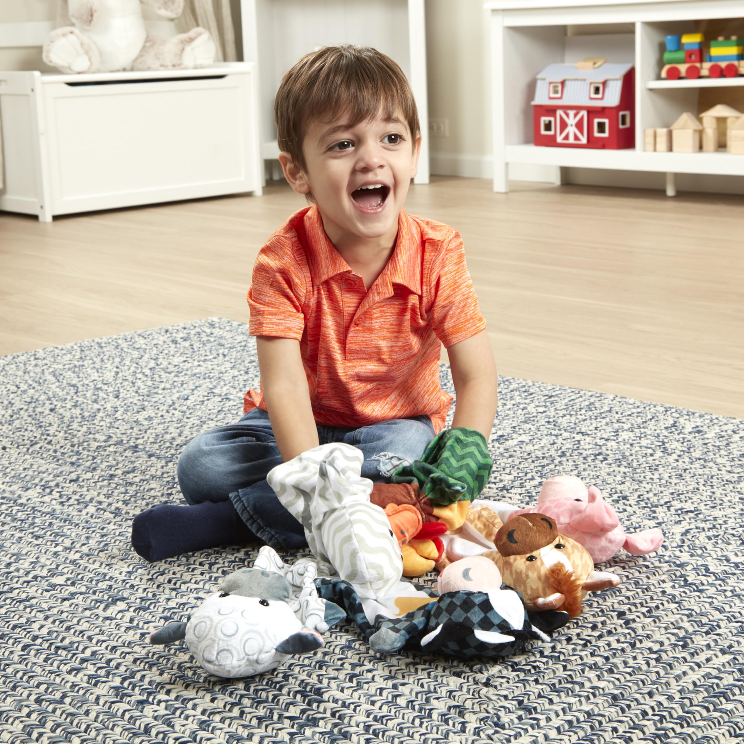 Melissa & Doug Barn Buddies Hand Puppets, Set of 6 (Cow, Sheep, Horse, Duck, Chicken, Pig)