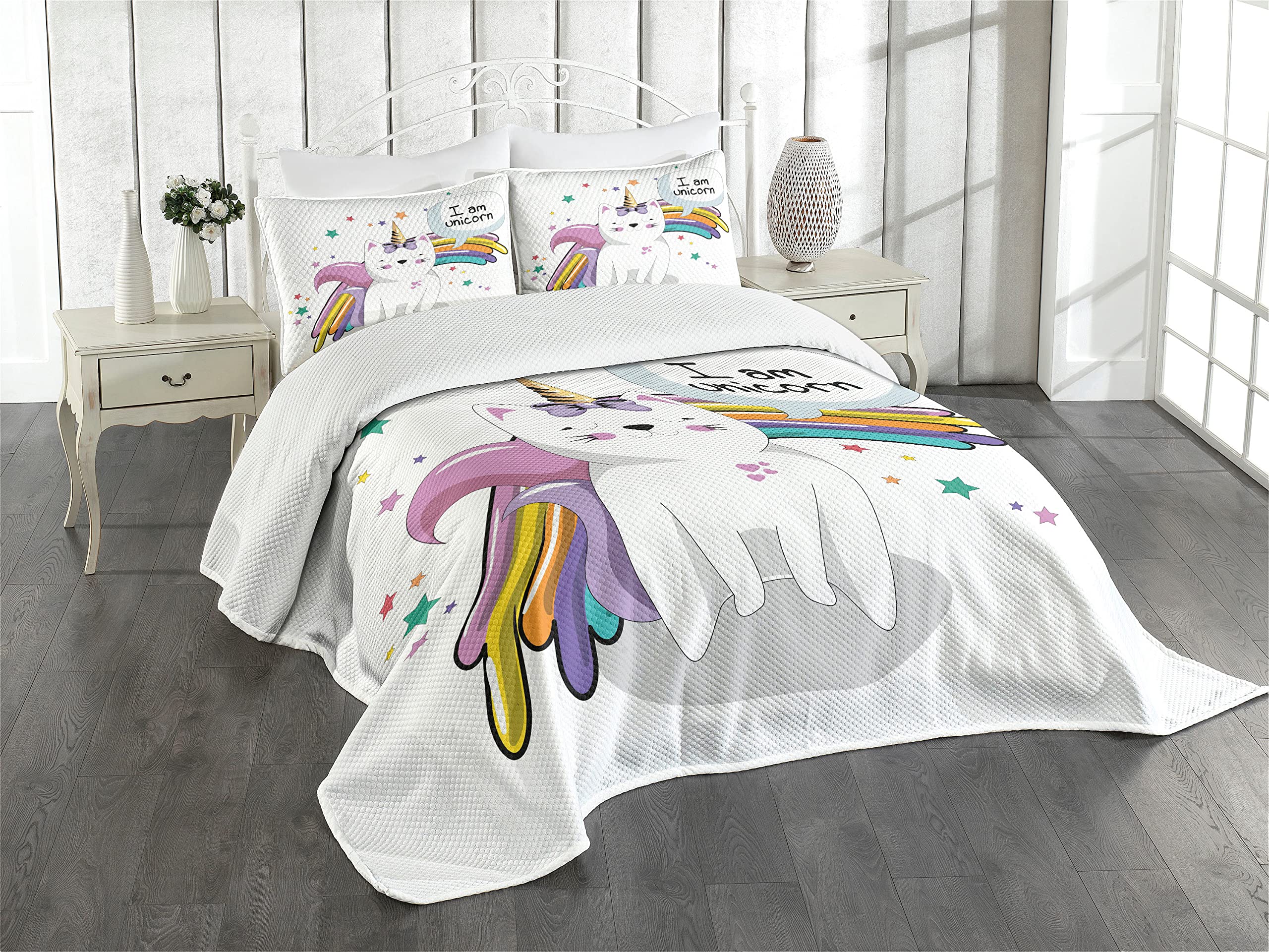 ABAKUHAUS Unicorn Cat Bedspread Set, Kids Fiction Fairy, Decorative Quilted 2 Piece Coverlet Set with Pillow Sham, White Purple