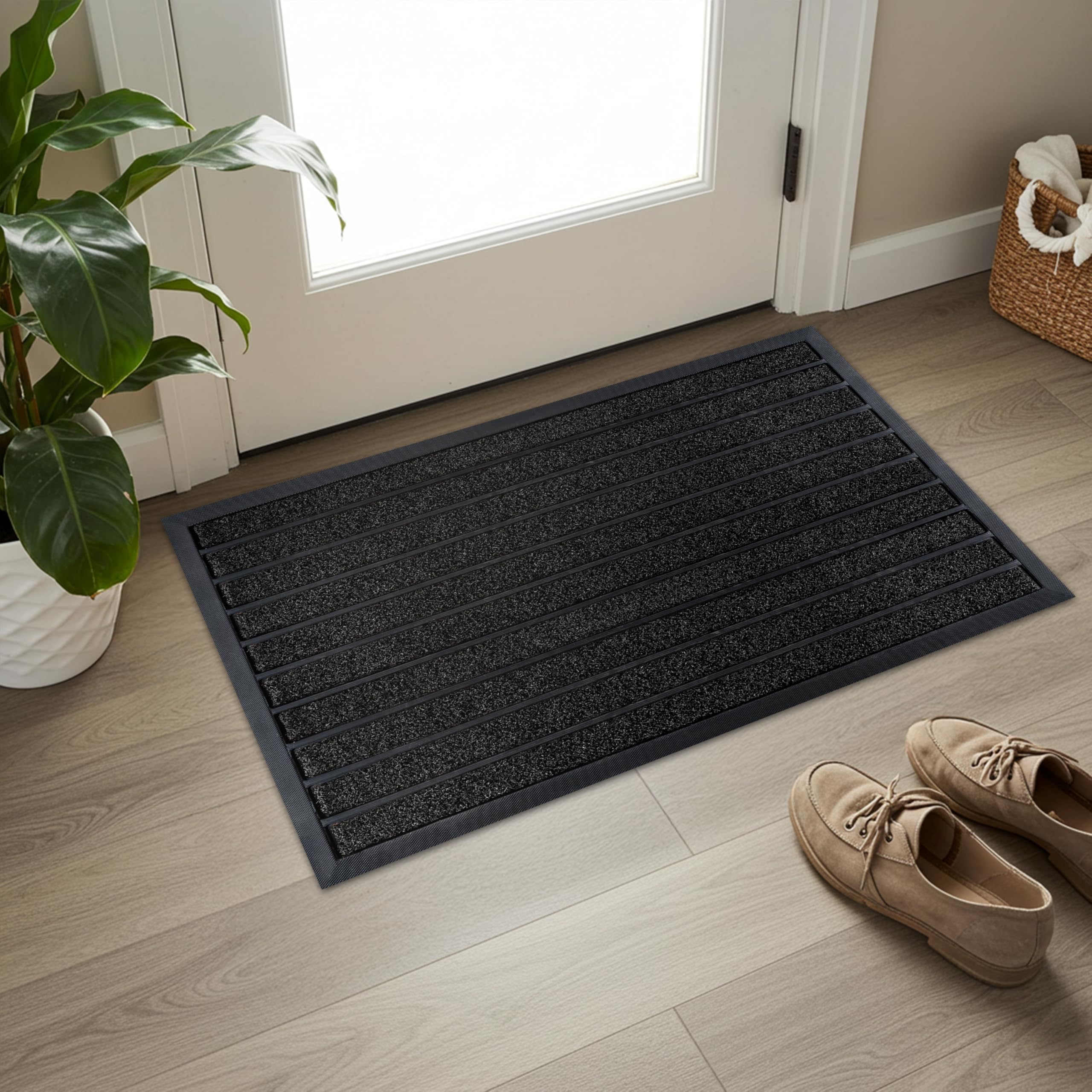 ubdyo Door Mats Indoor - Extra Durable Dirt Trapping Indoor Mats - Non-slip Rubber Rubber Door Mat - Low Profile Welcome Mat - (61 x 91 cm, Bright Black)