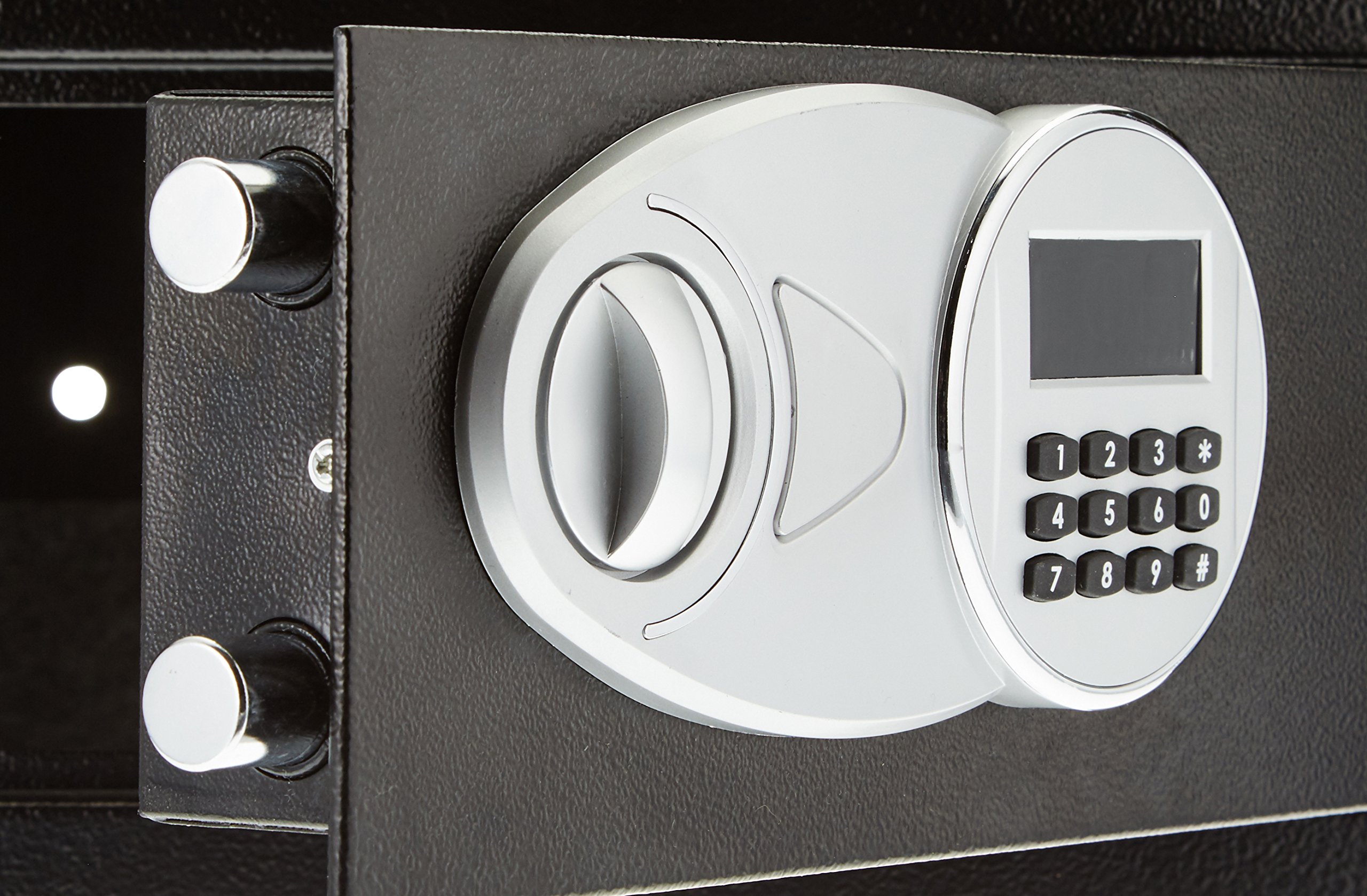 AmazonBasics Security Safe 0.7Cubic Feet