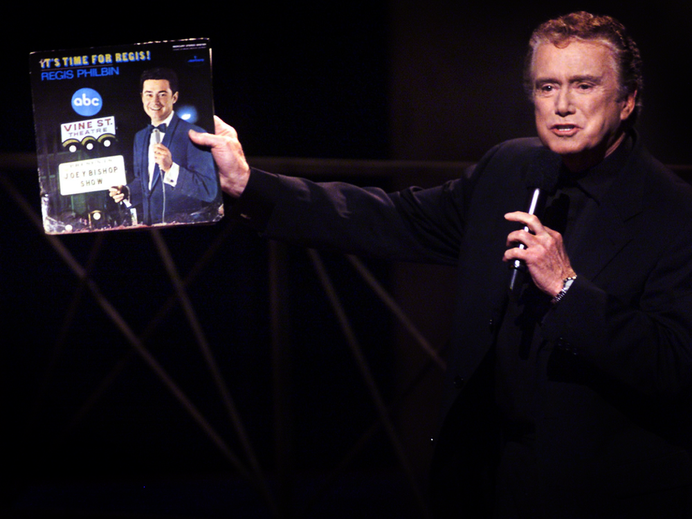 Regis Philbin à écouter ou acheter sur Amazon Music dès maintenant