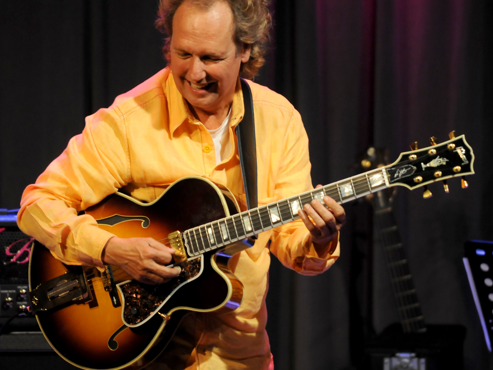 Lee Ritenour bei Amazon Music