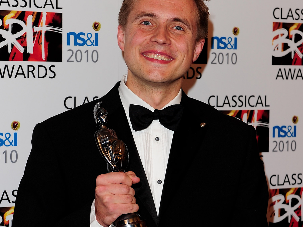 Vasily Petrenko à écouter ou acheter sur Amazon Music dès maintenant