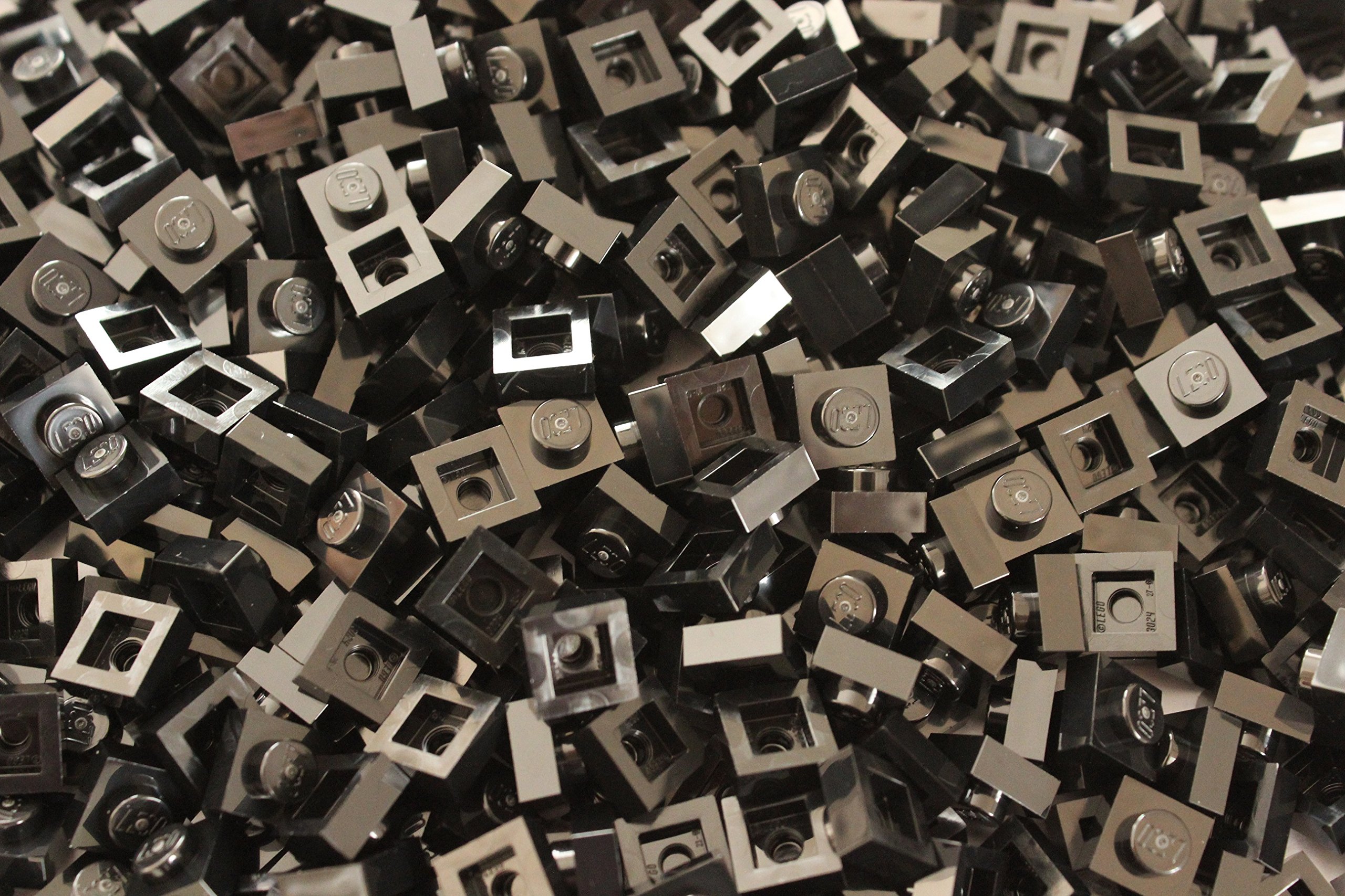 LEGO Plates: Black 1x1. Part 3024 (X 25)