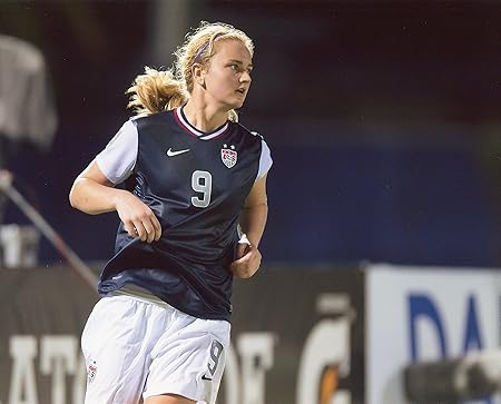 lindsey horan jersey