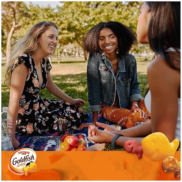 GOLDFISH CRACKERS BIG SMILES VARIETY PACK WITH CHEDDAR, COLORS, AND PRETZELS, SNACK PACKS, 30 CT