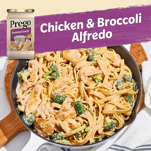 PREGO ALFREDO SAUCE WITH ROASTED GARLIC, 22 OZ JAR