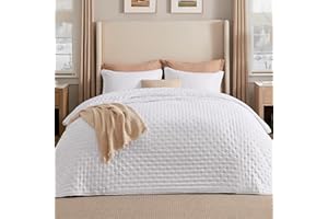 Bedsure California King Quilt Set - Ultra Soft Quilt Bedding Set for White Bedroom Decor, Lightweight All-Season California King Comforter with 2 Pillow Shams, White Bedspread Coverlet 111x106 Inch