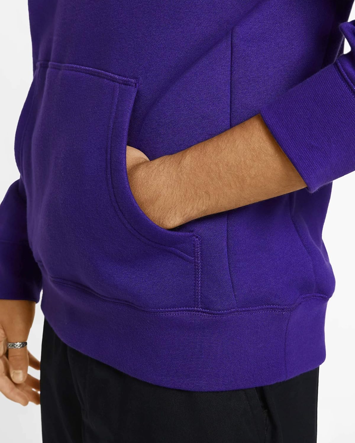 Nike Men's Pullover Fleece Club Hoodie: Clothing