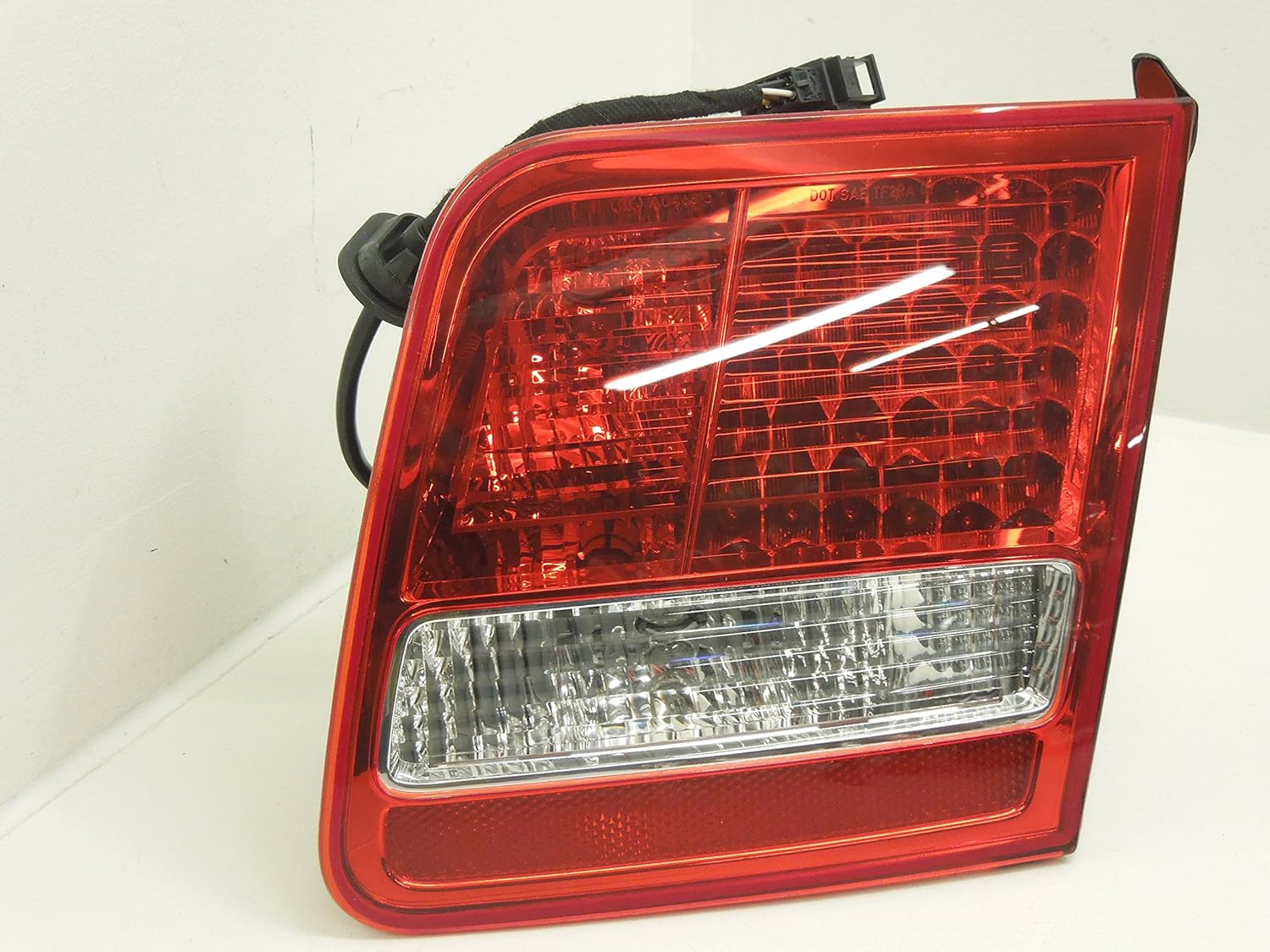 Audi A8 D3 OS Right Boot Lid Rear LED Tail Light Cluster New Genuine