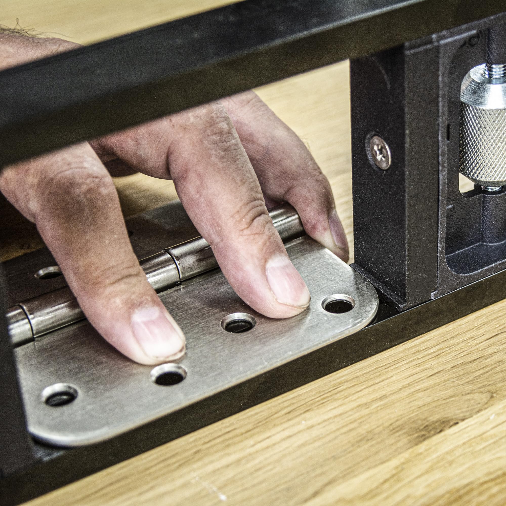 Trend 9ft AnyDoor Butt Hinge Template Kit, Quickly and Accurately Recess Square and Radius Hinges in Timber Doors & Frames, H/JIG/D9