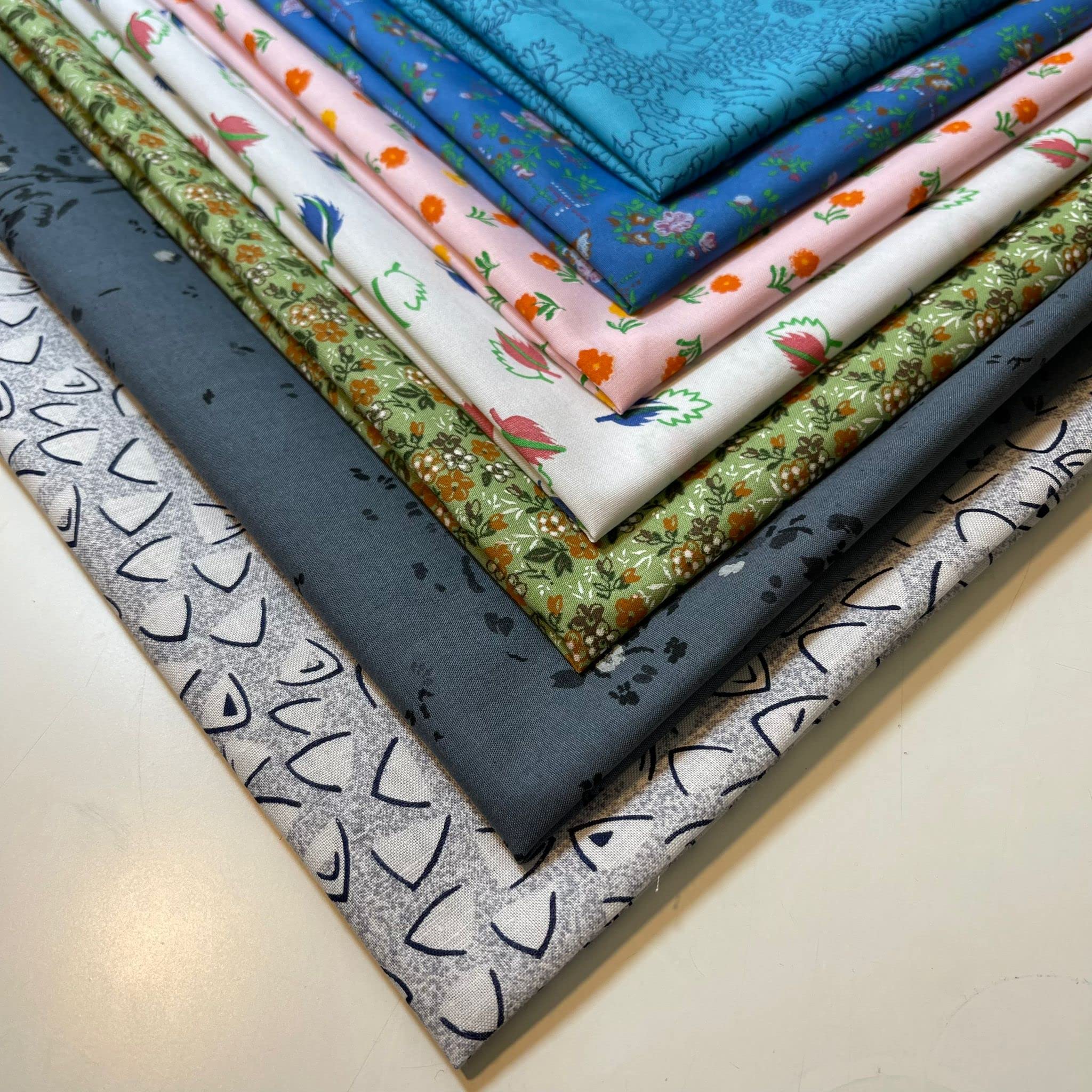 Polycotton/Cotton Fabric Bundles Fat Quarter Squares Children Crafts Sewing Material/Gingham Check/Patchwork Sewing Quilting DIY/Fabric Scrapbook Craft 50x50cm (Cotton Summer Prints (7 Pcs))