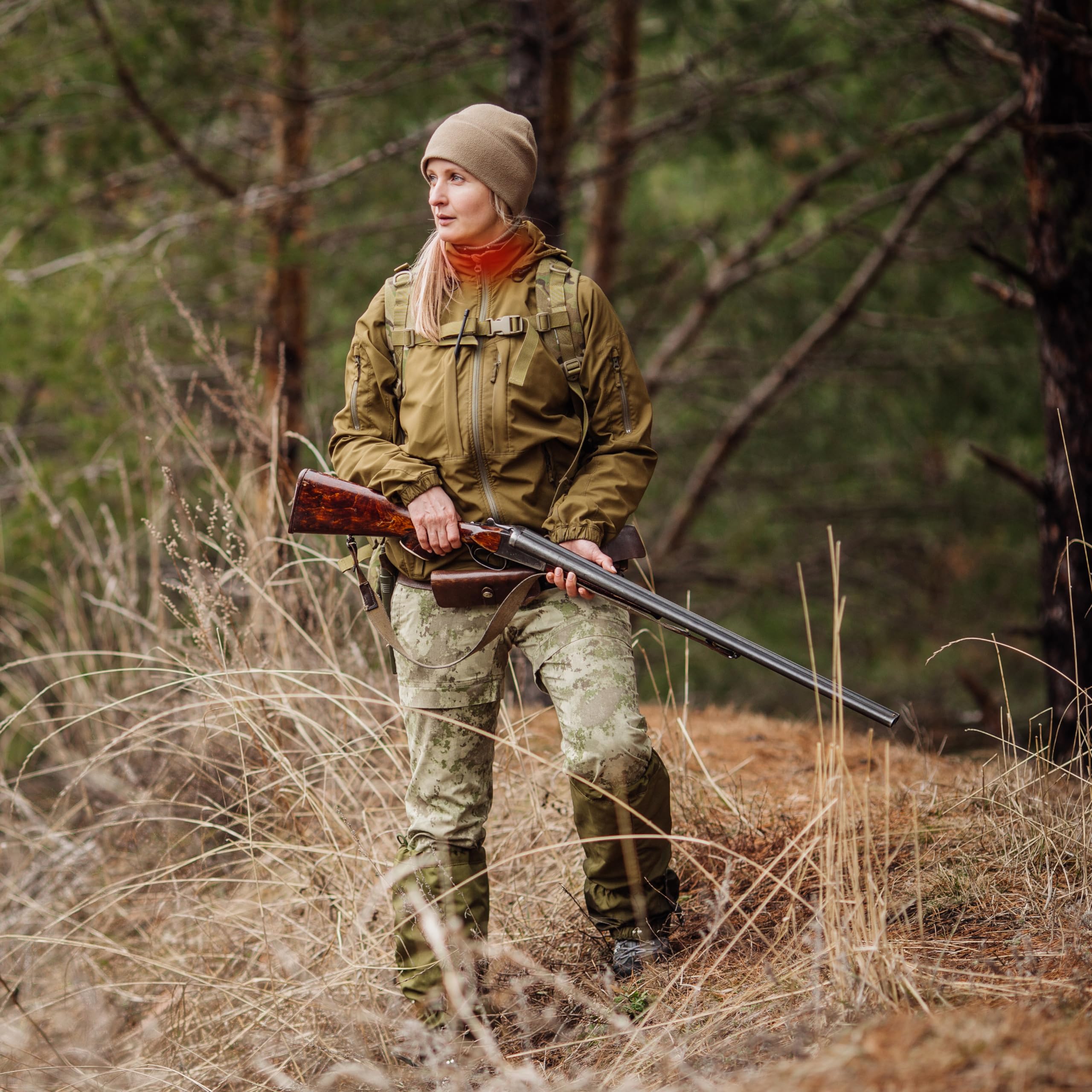 HotHands Neck Warmer - Up to 8 Hours of Warmth - Ready to Use, Portable & Packable