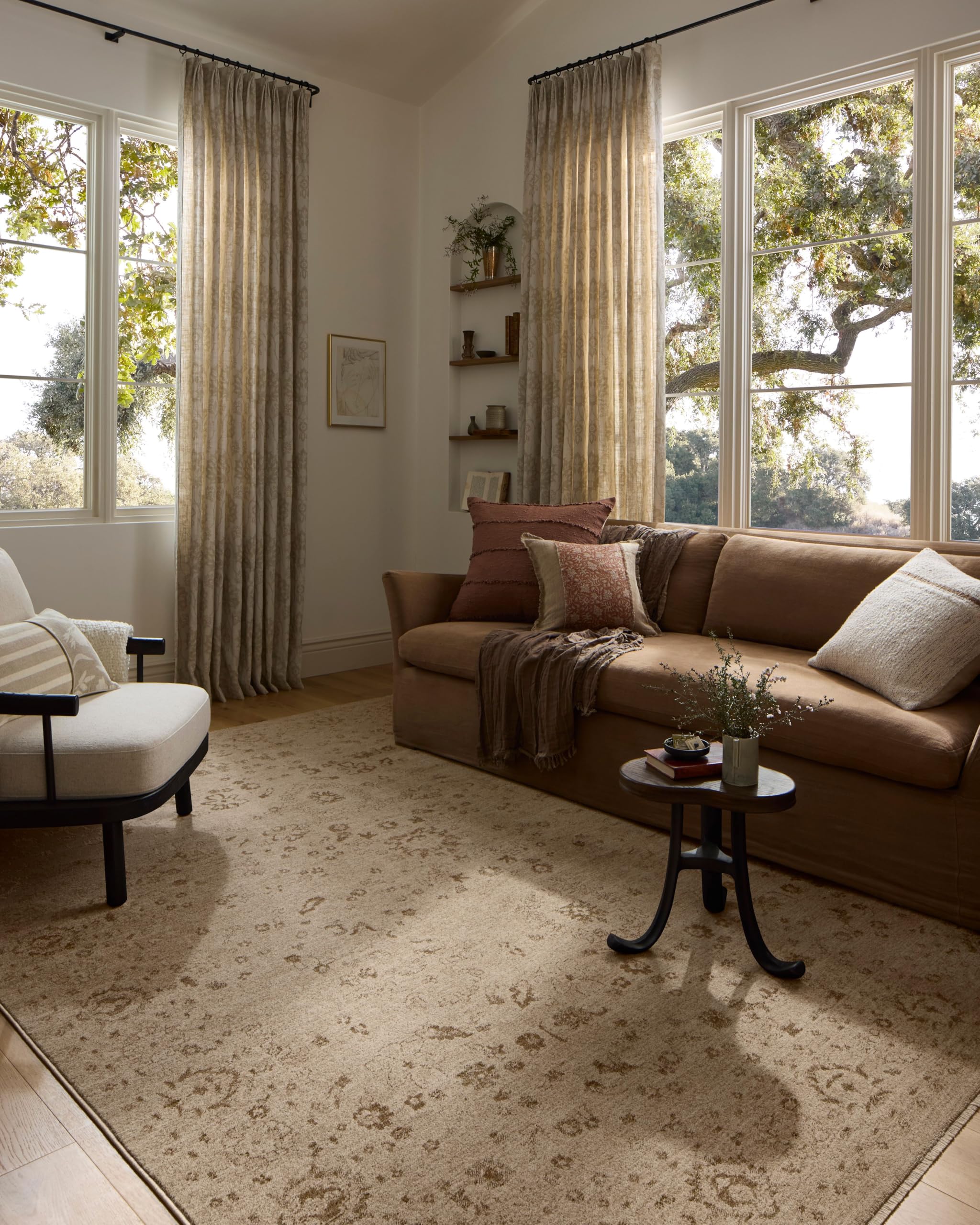 Loloi Haywood Collection HYD-02 Sand/Natural 11′-6″ x 15′-7″ Area Rug