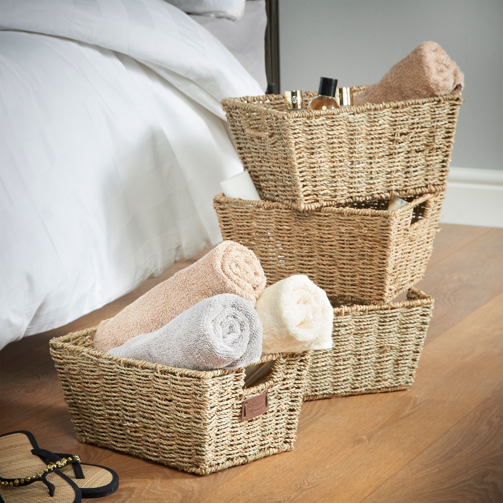 VonHaus Set of 4 Seagrass Storage Baskets with Insert Handles Ideal for