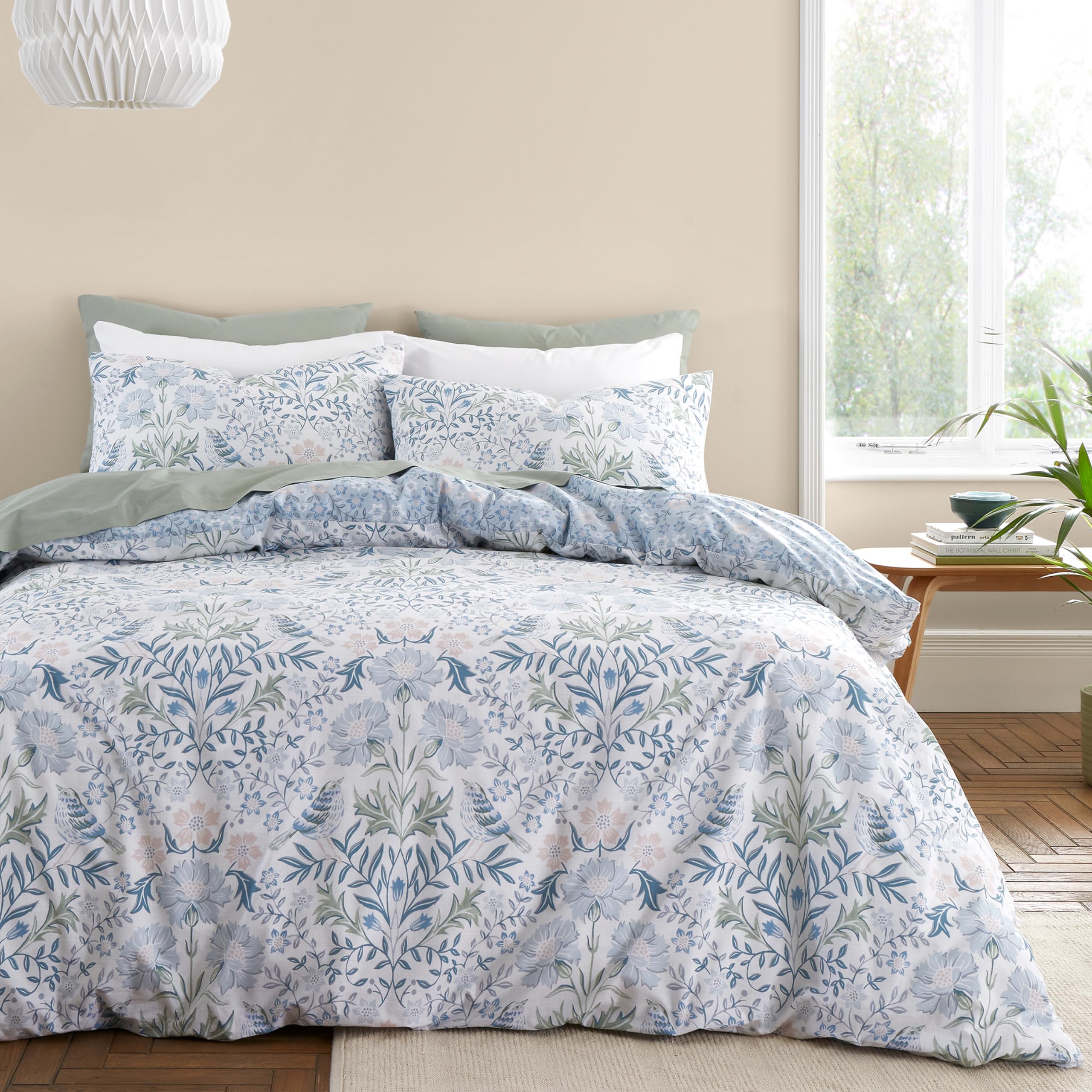 Bianca Hedgerow Hopper 200 Thread Count Cotton Double Duvet Cover Set with Pillowcases Blue