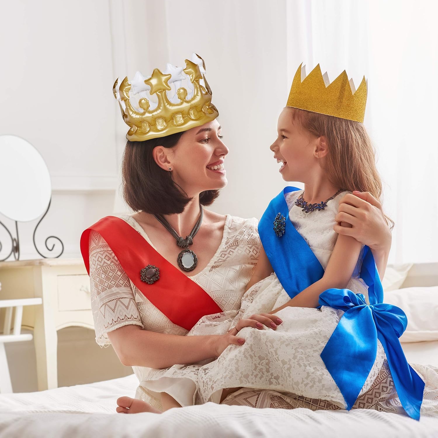 Relaxdays Inflatable Crown, Carnival Costume Accessory, Princess, King ...