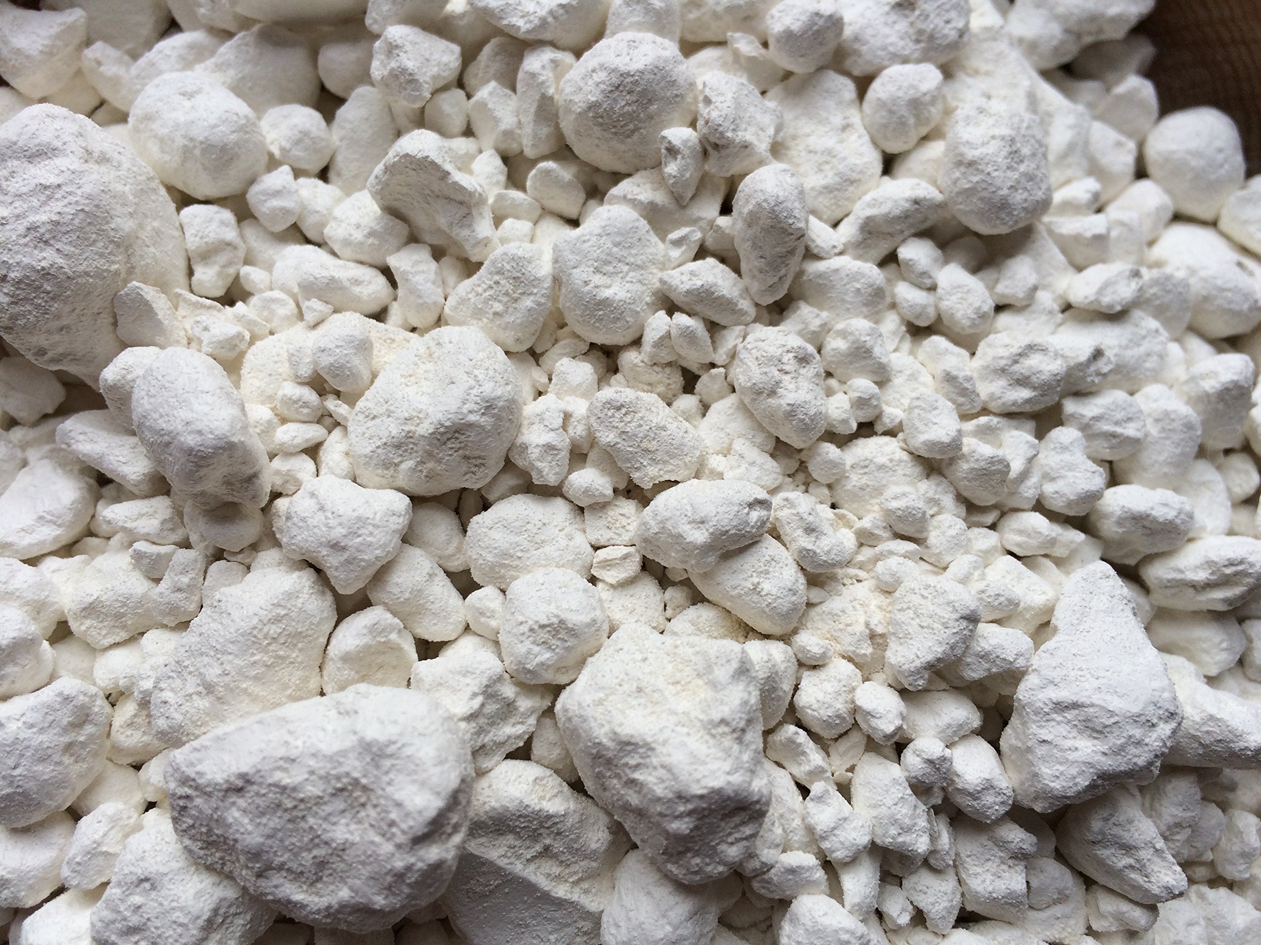 WHITE Clay in the granules edible chunks (lump) natural for eating