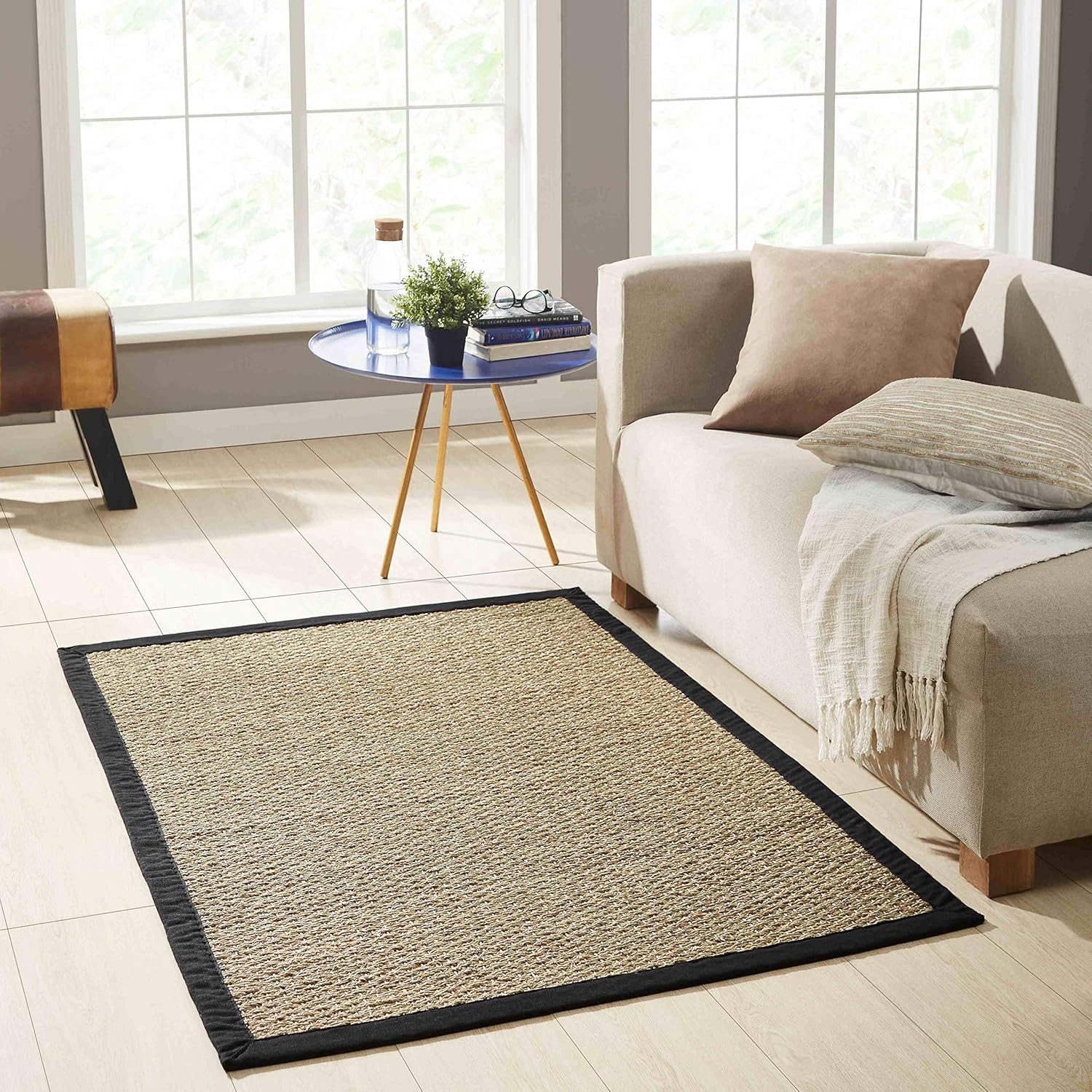 Amazon Com Chesapeake Seagrass Area Rug With Black Border 40 X60 Furniture Decor