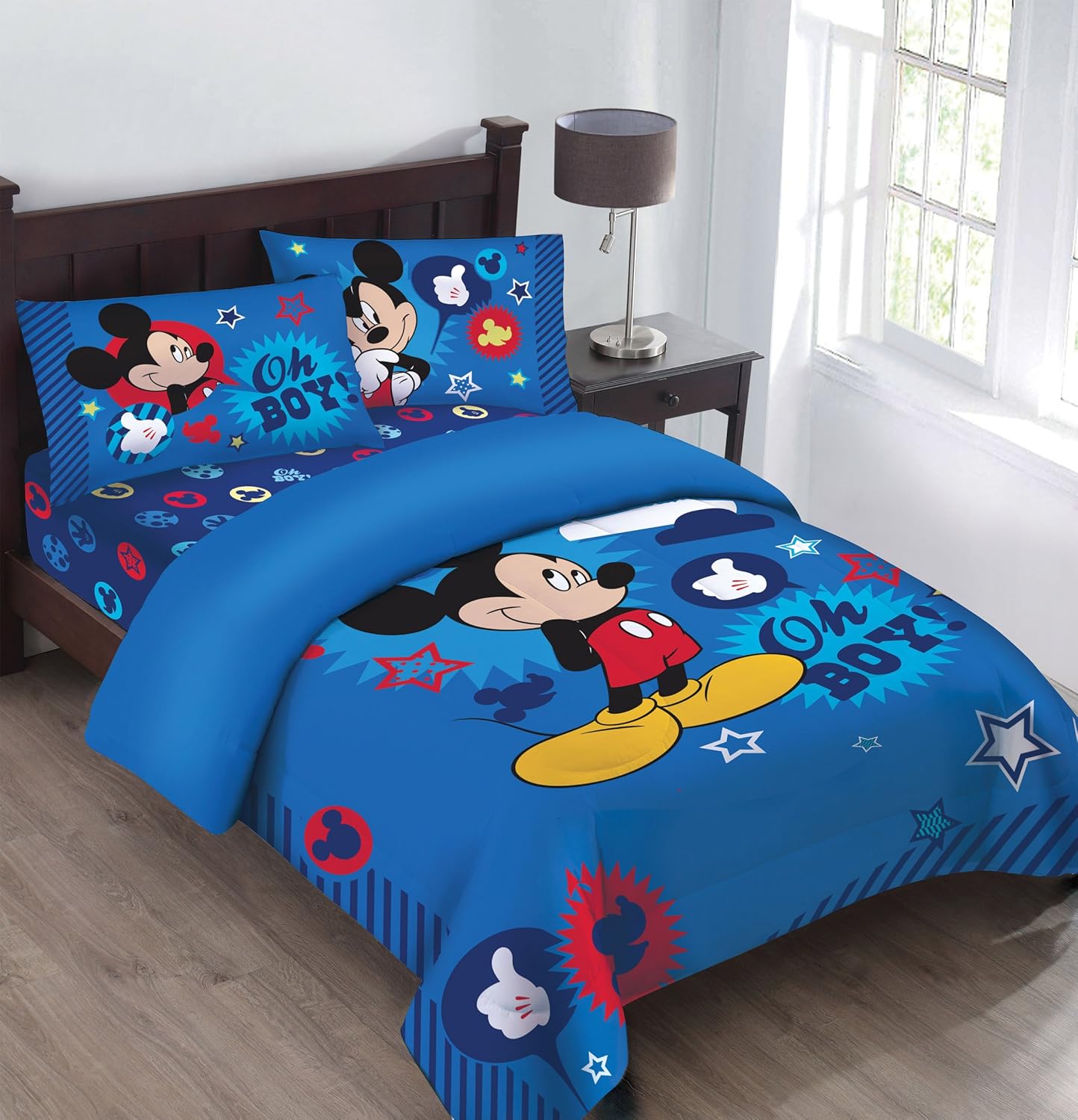 Amazon Com Disney Mickey Oh Boy Gosh Licensed Full Comforter Set