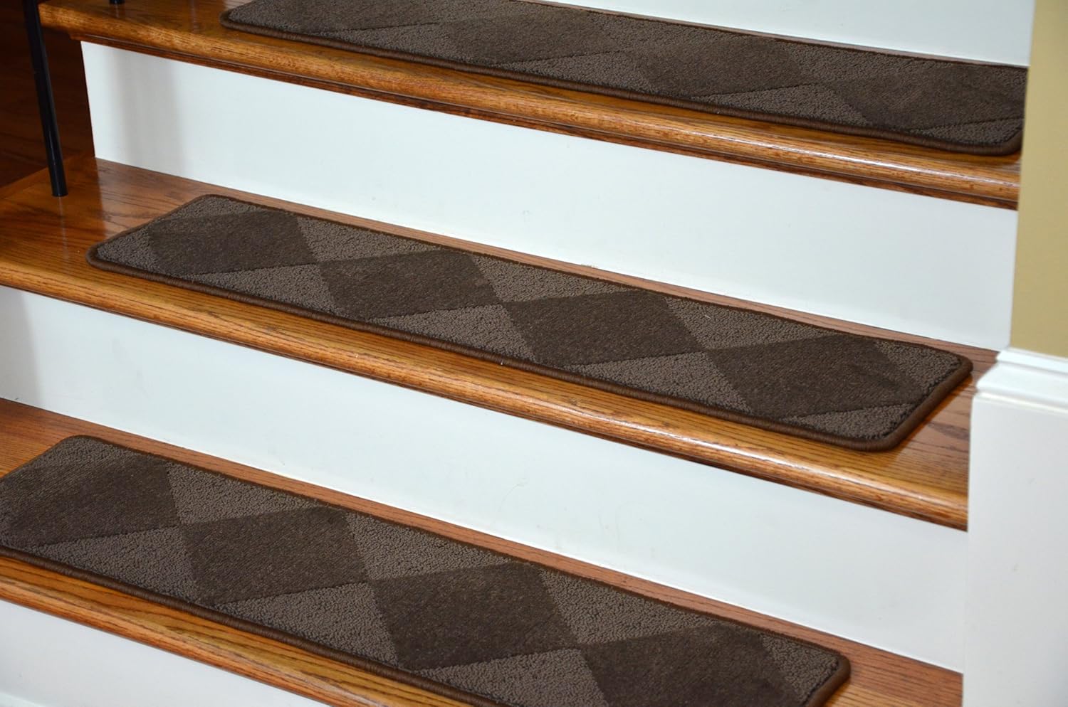 Dean Premium Serged Carpet Stair Treads Diamond Brown 35" x 9" (Set