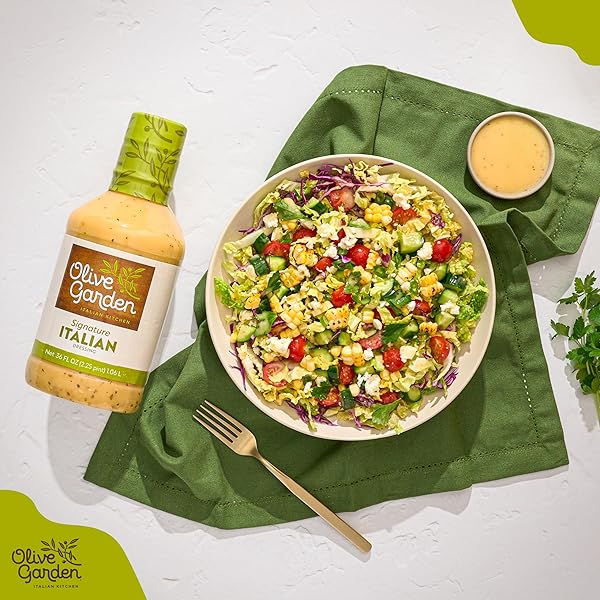 OLIVE GARDEN SIGNATURE ITALIAN DRESSING, 36 FL. OZ., MADE WITH ITALIAN SPICES, OIL AND VINEGAR, PERFECT CHICKEN MARINADE, SANDWICH SPREAD OR SALAD DRESSING